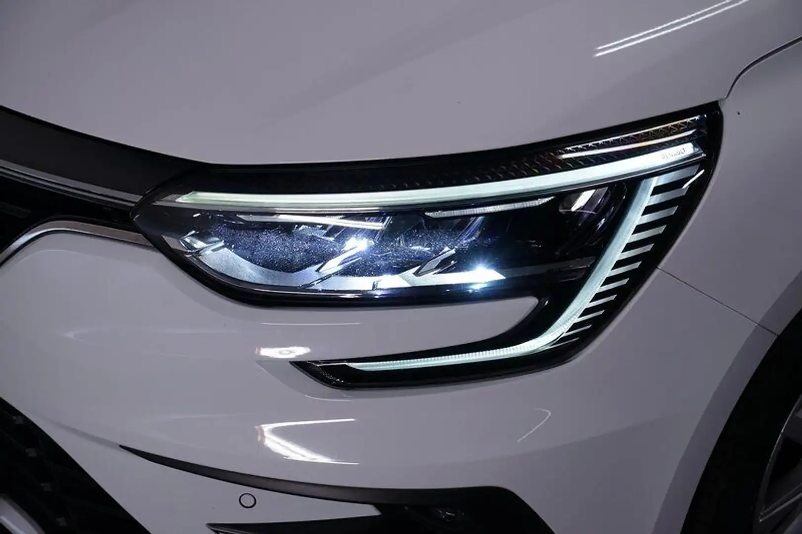 Renault Megane 1.6 Grandtour E-TECH Plug-in 160 ZEN*LED* Weiß - 2