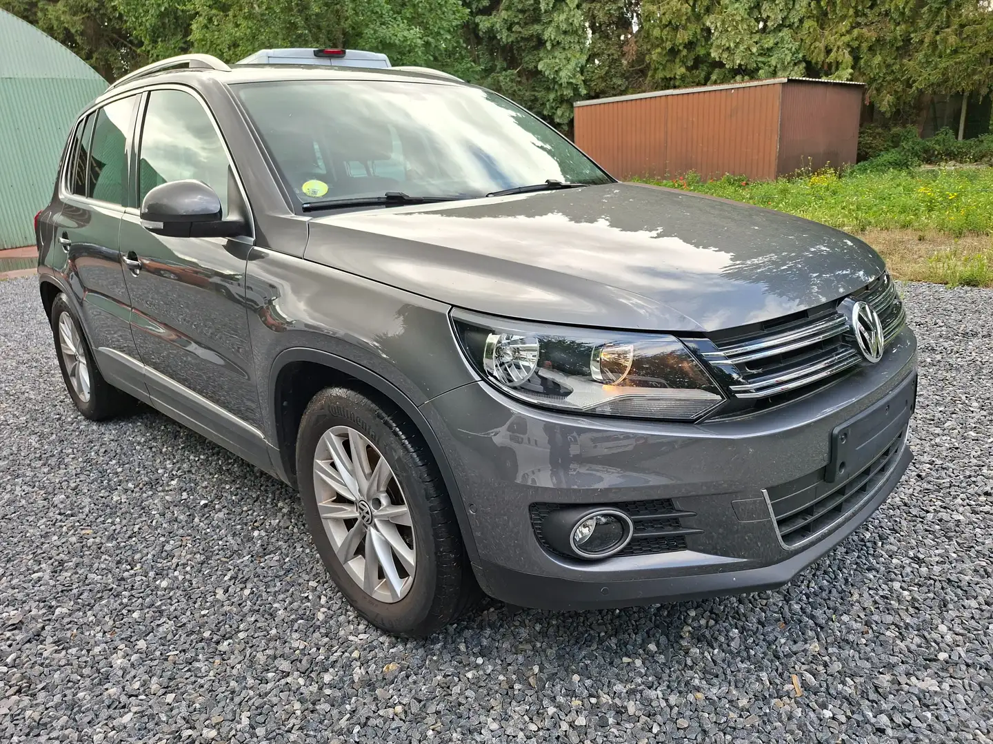 Volkswagen Tiguan Tiguan 2.0 CR TDi Trend/GPS/CLIM/T.O. Panoramique Grau - 2