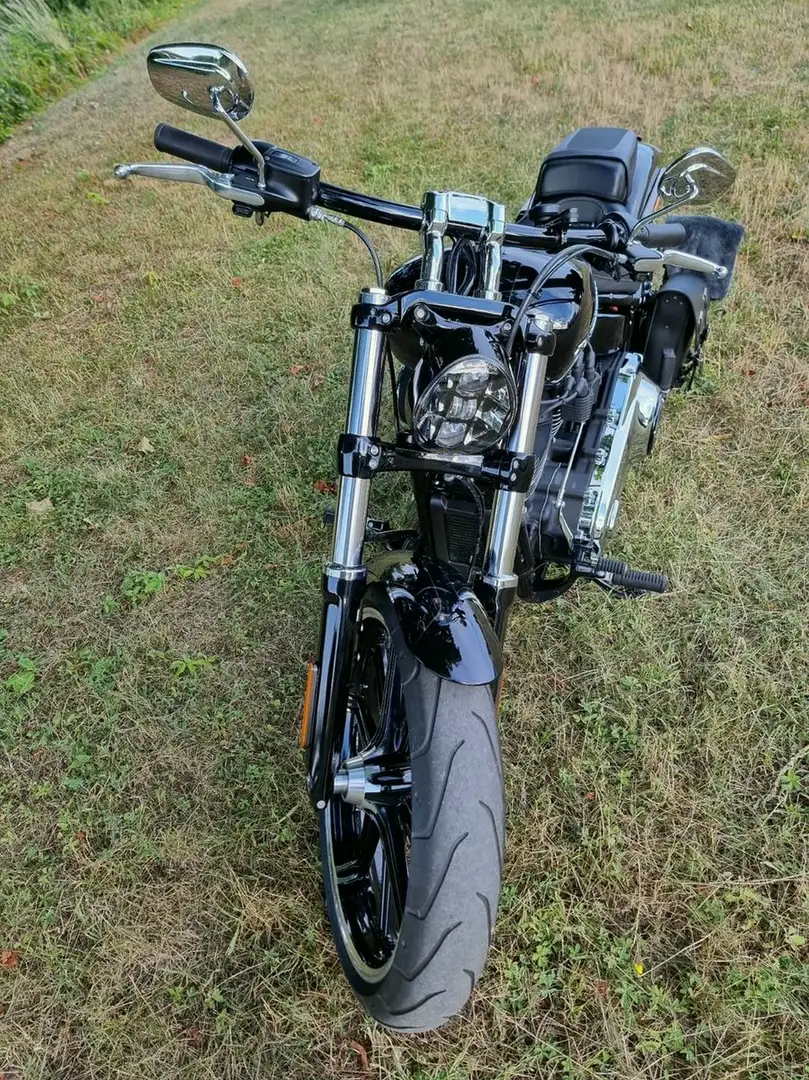 Harley-Davidson Breakout 114 Чорний - 1