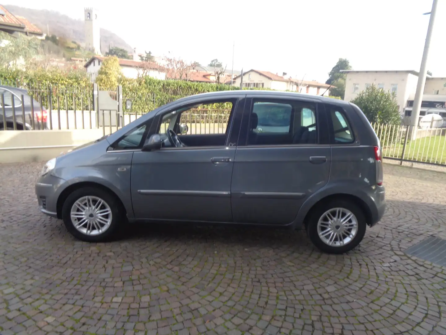 Lancia MUSA Musa 1.4 8v Oro ANCHE NEO PATENTATI Grigio - 2