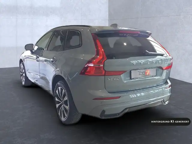 Volvo XC60 view 5