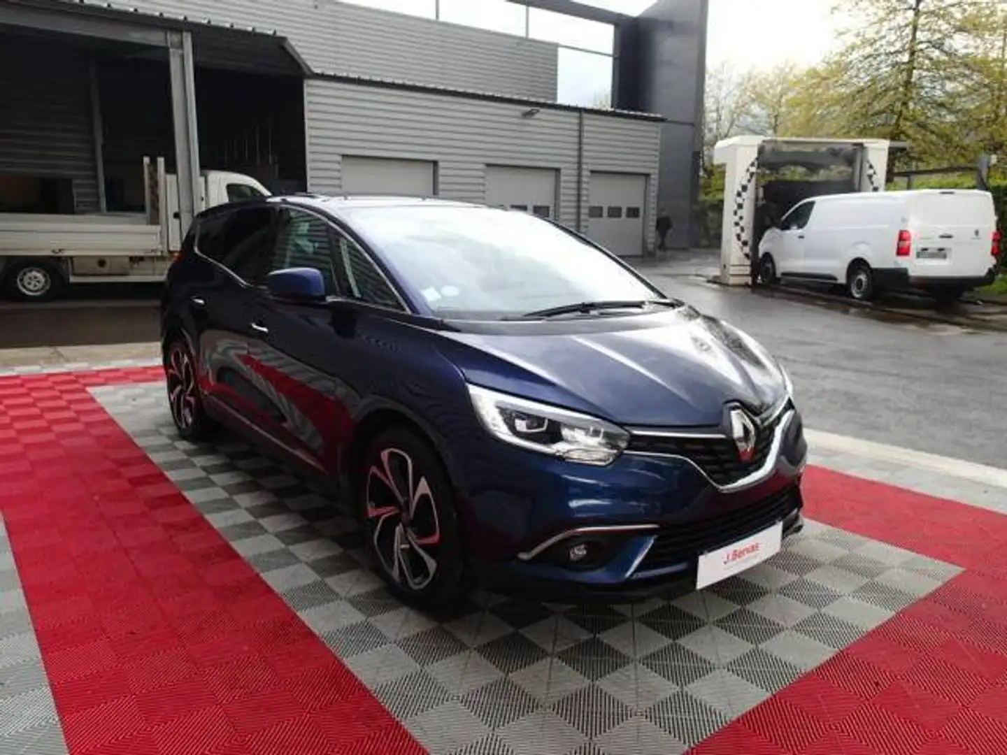 Renault Grand Scenic IV TCE 140 FAP EDC BUSINESS INTENS Bleu - 2