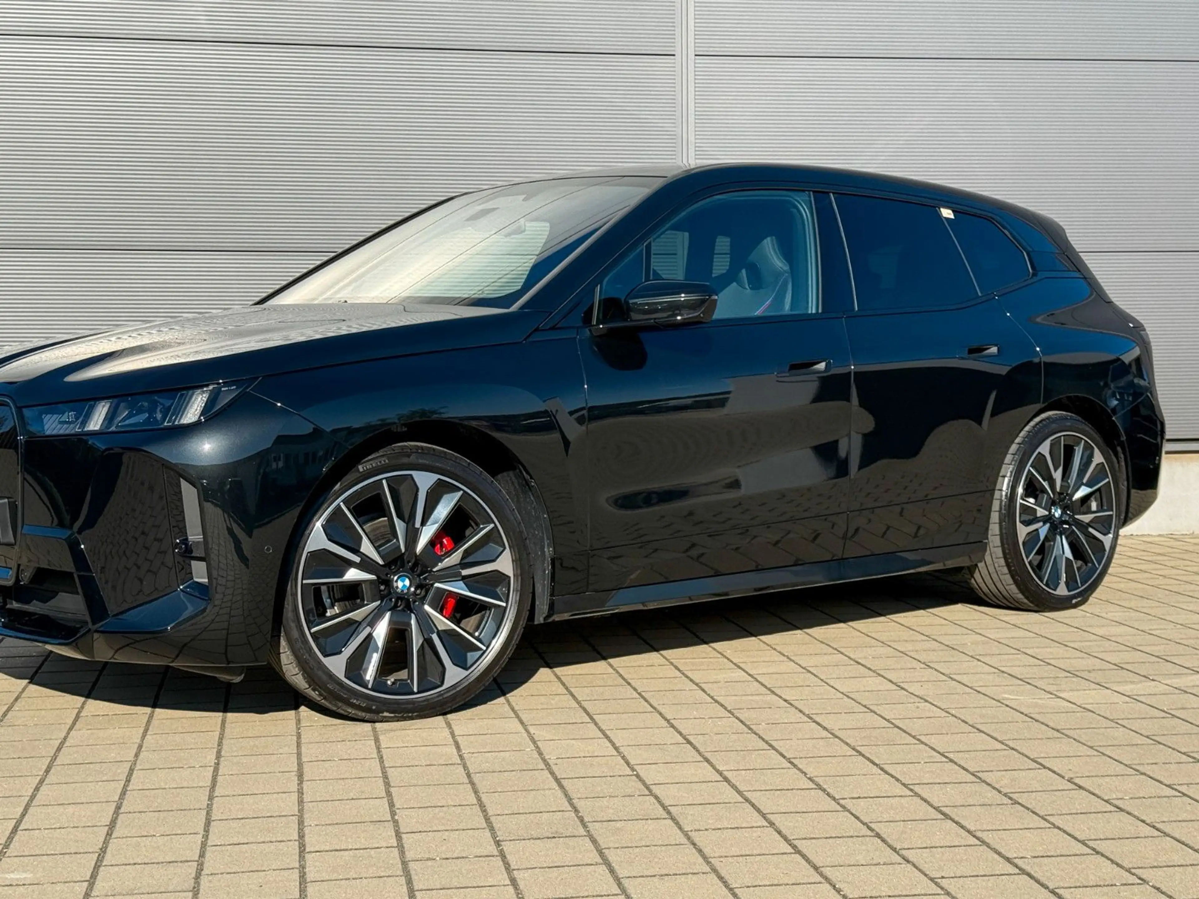 BMW iX 60 xDrive M Sport*Integral*2-Achs*Pano*B&W* — photo 7