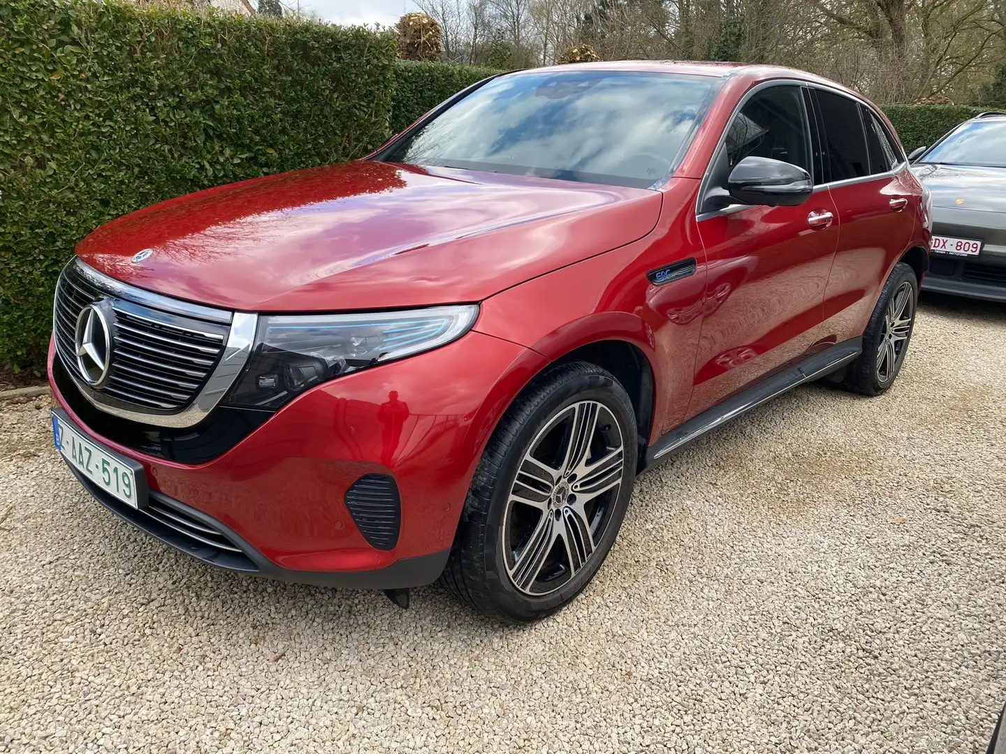 Mercedes-Benz EQC 400 80 kWh 4-Matic Business Solution Rood - 1