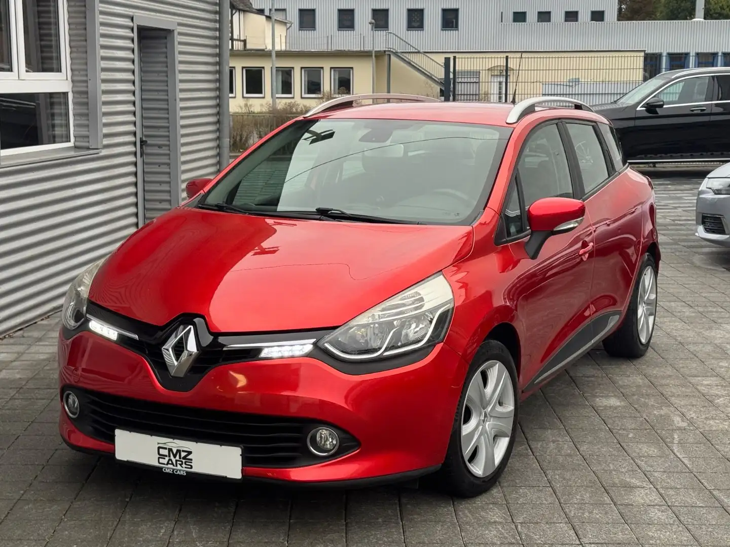Renault Clio IV Grandtour Dynamique/Navi/Temp./Klimaaut. Rot - 1