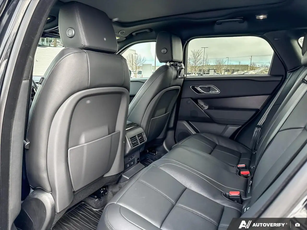 Land Rover Range Rover Velar снимка Land Rover Range Rover Velar