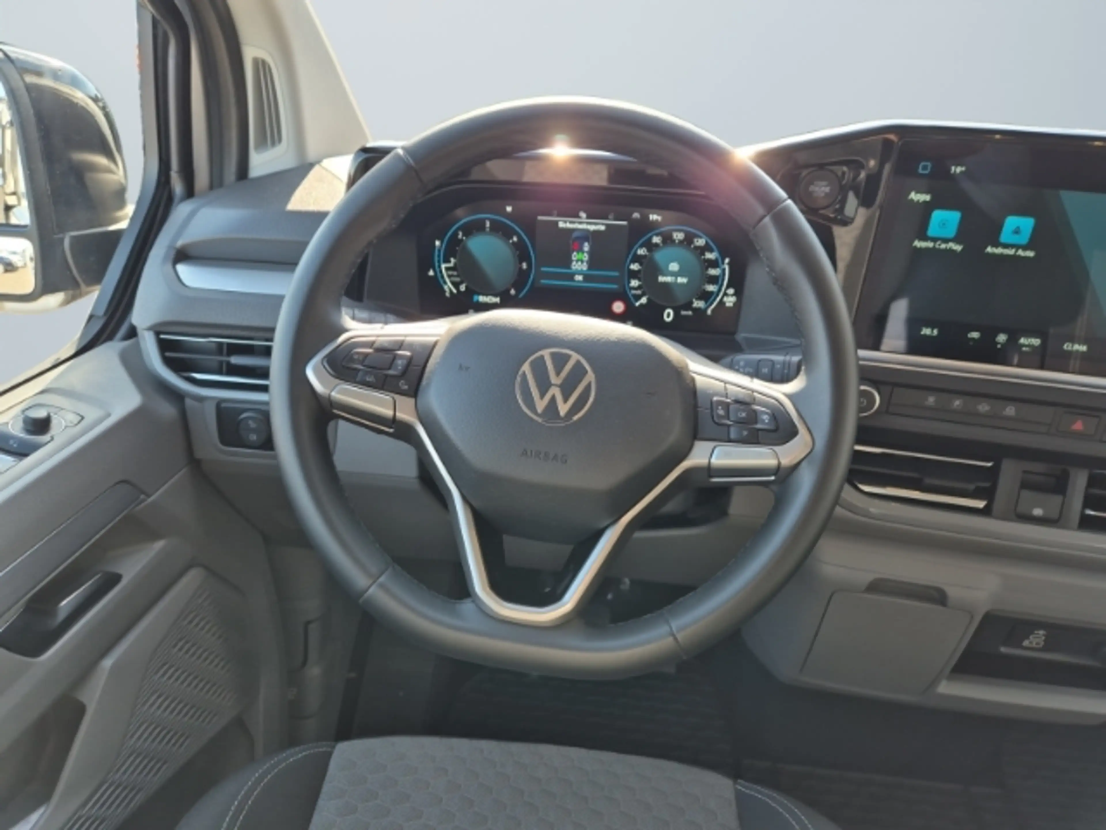 Volkswagen T7 Caravelle 2.0 TDI LR Life +LED +3 Zonen Klima — photo 11