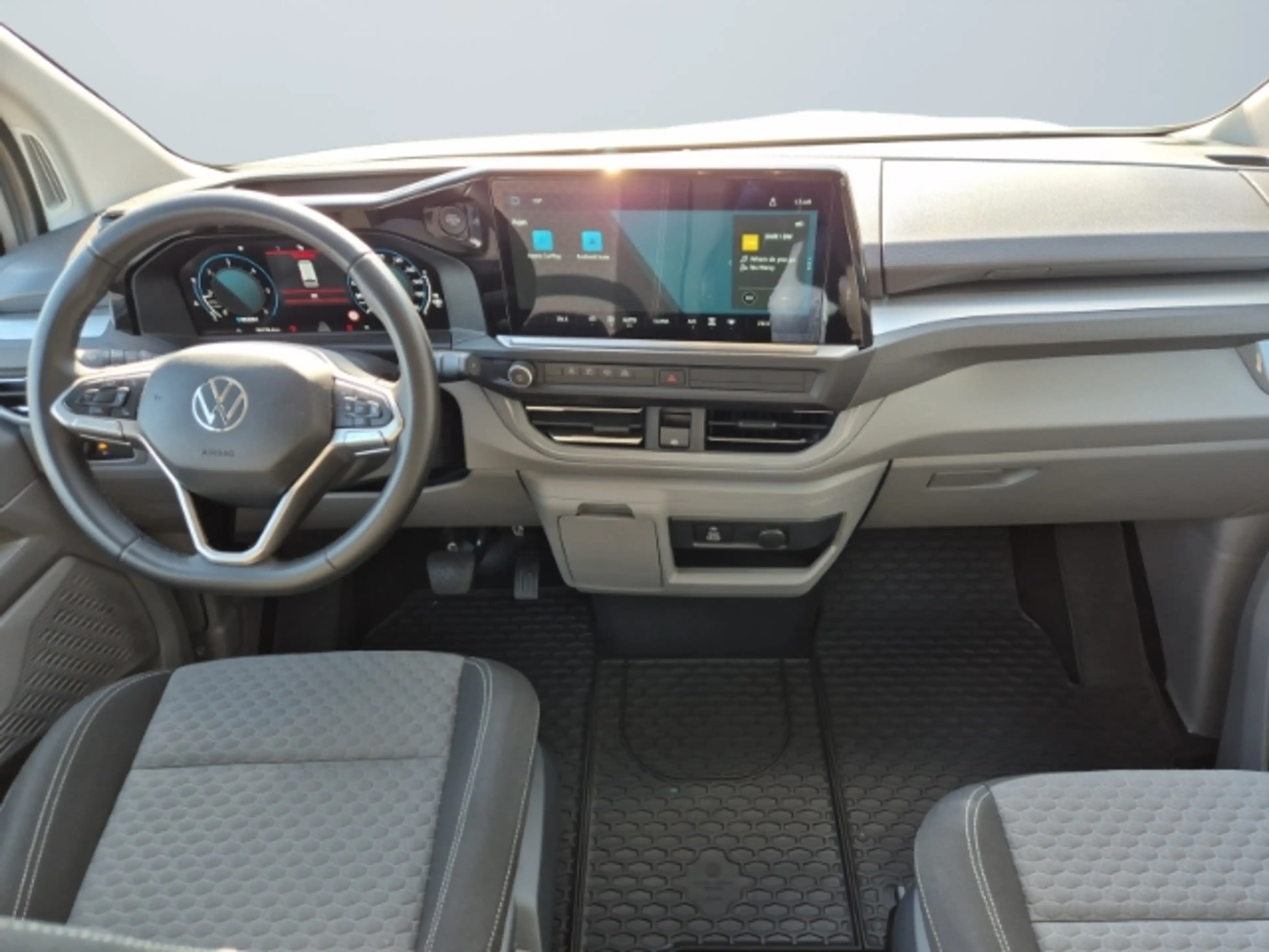 Volkswagen T7 Caravelle 2.0 TDI LR Life +LED +3 Zonen Klima — photo 10
