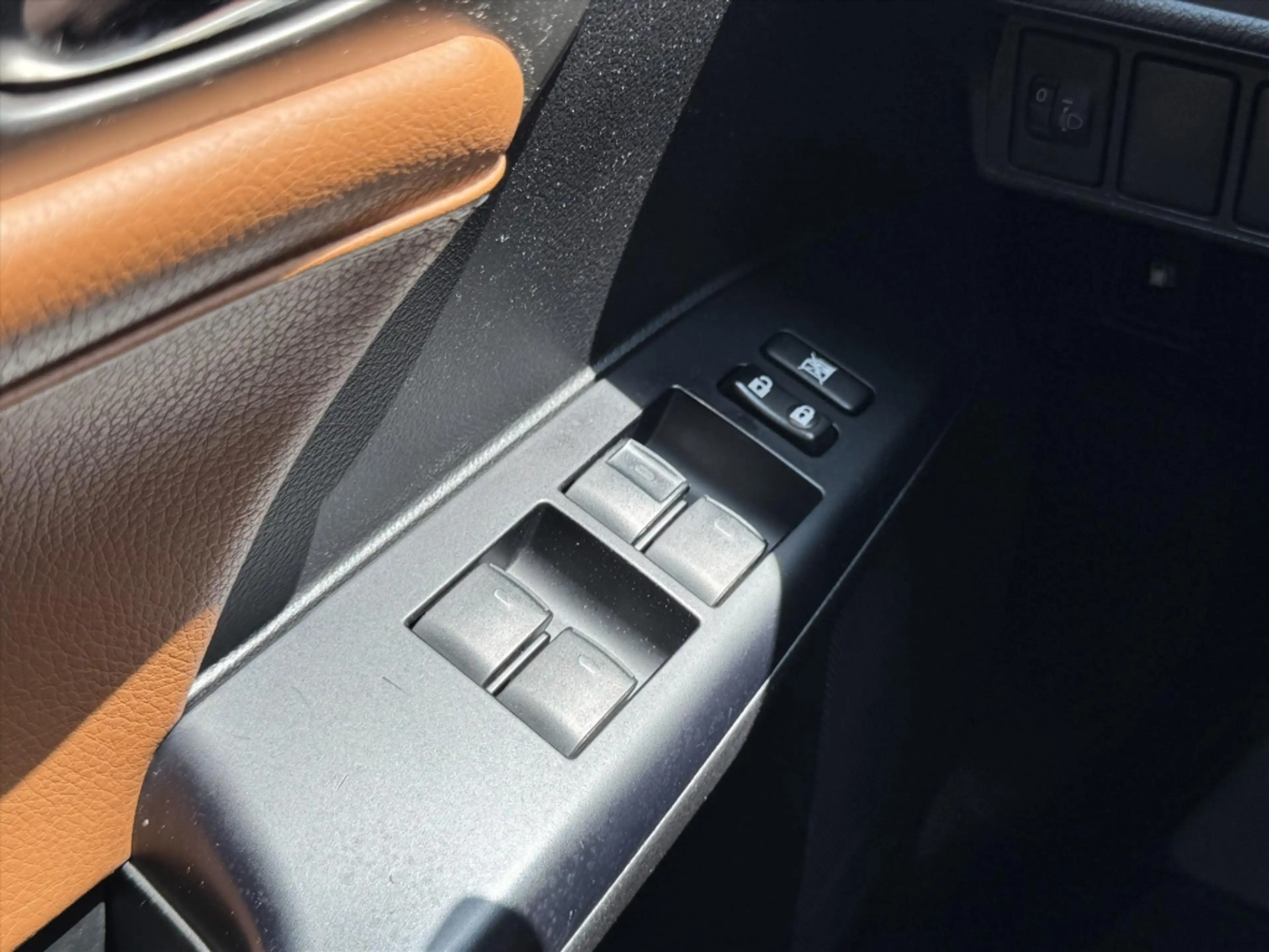 Lexus CT 200h Executive | Leer, Trekhaak, 17 inch, Navigatie, Pa — photo 25