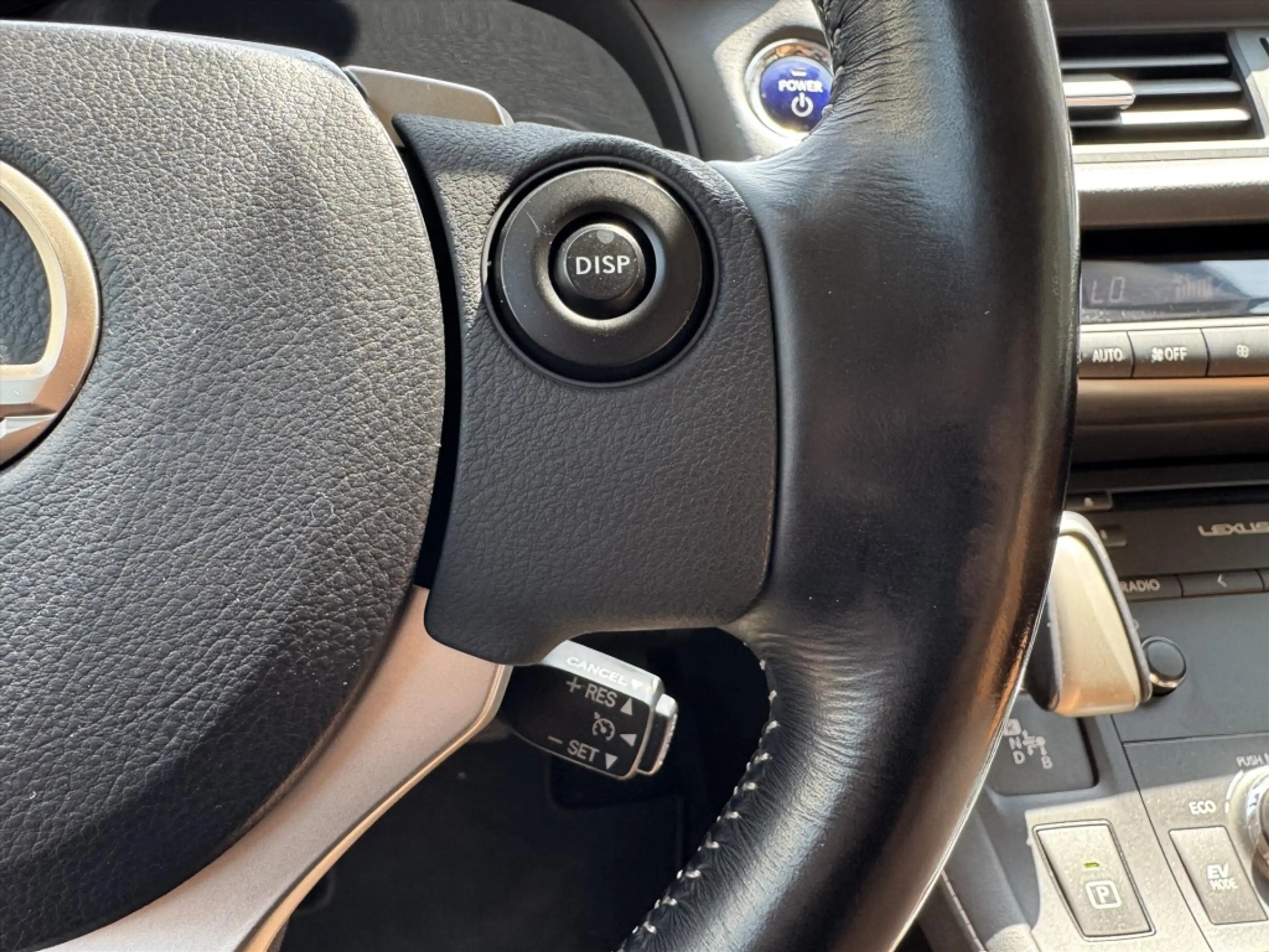 Lexus CT 200h Executive | Leer, Trekhaak, 17 inch, Navigatie, Pa — photo 17
