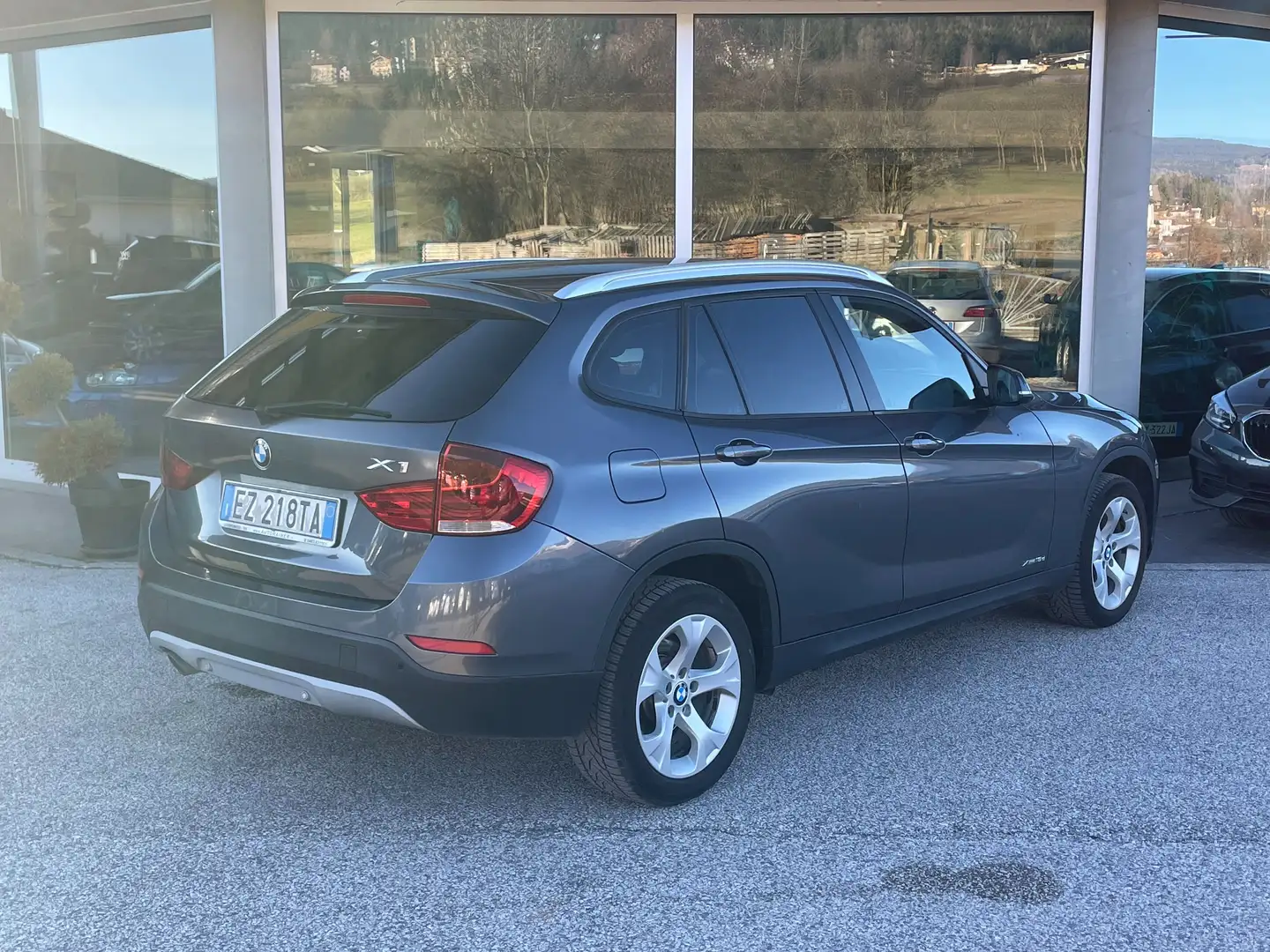 BMW X1 X1 xdrive18d xLine AUTO Grigio - 2