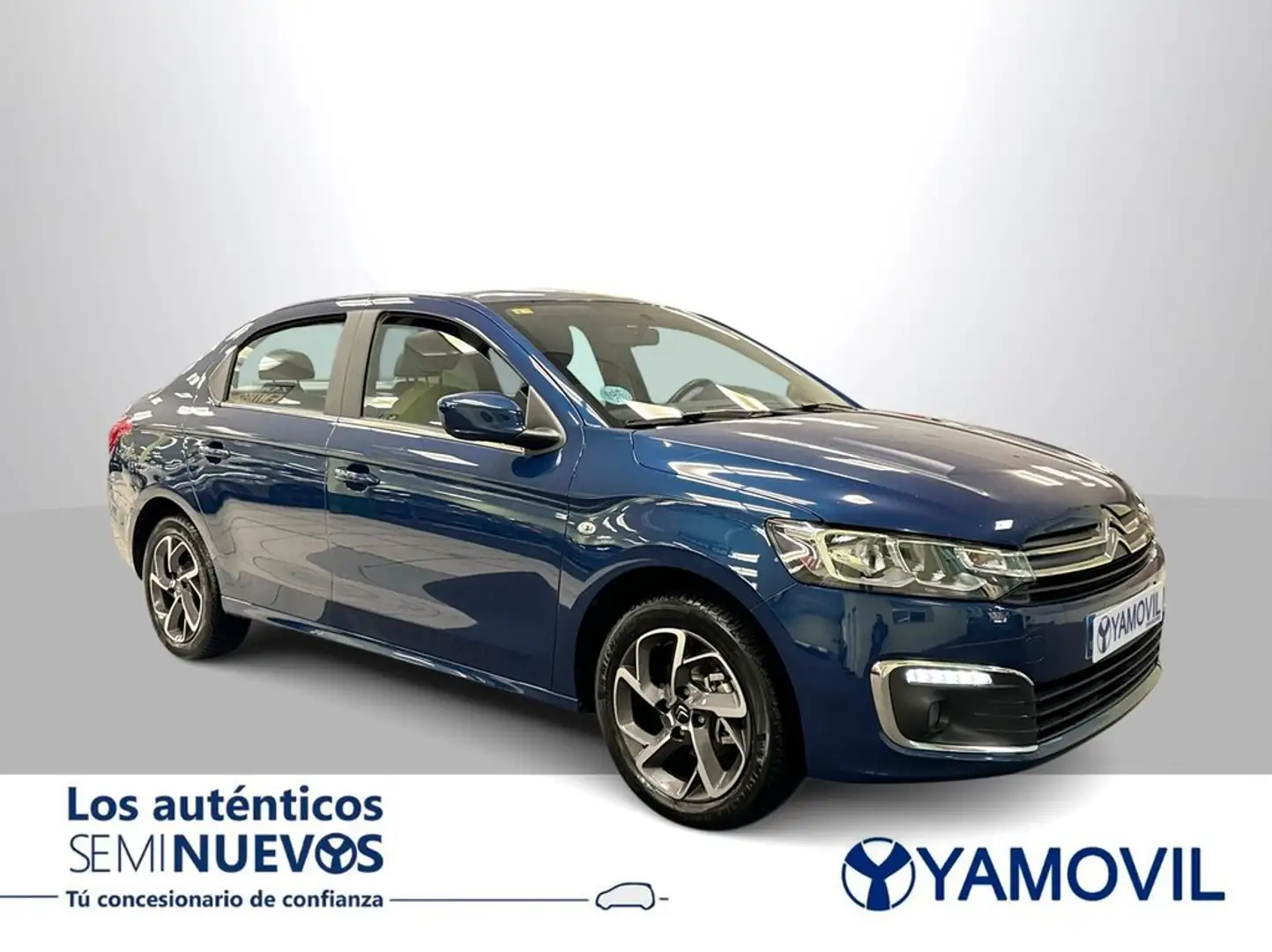 Citroen C-Elysée 1.2 PureTech Shine 82 Blau - 1