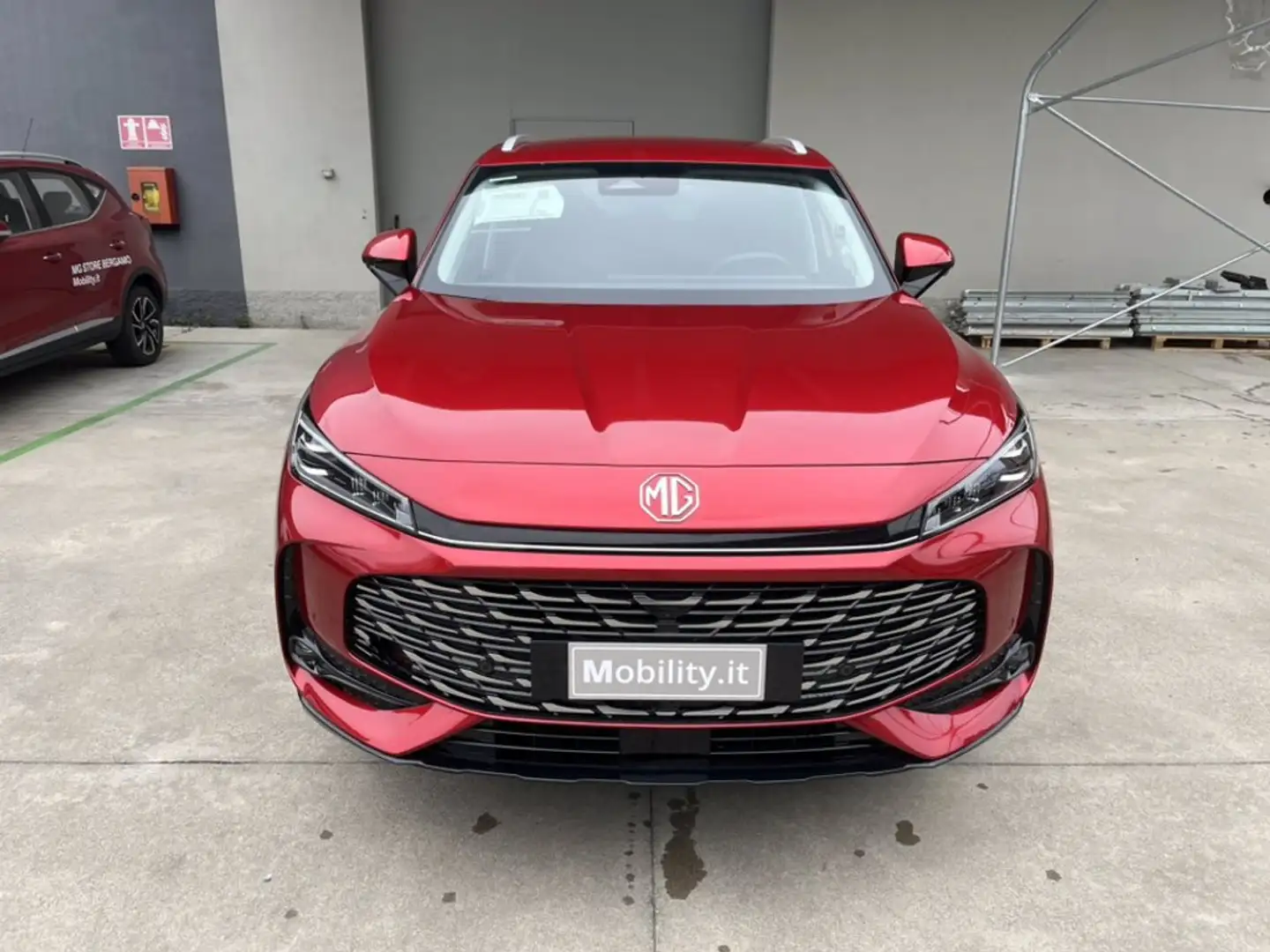 MG HS 1.5 Luxury Rouge - 2