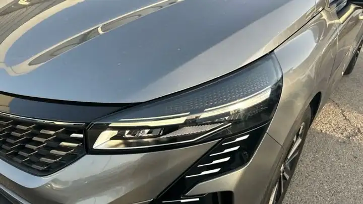 Renault Clio 2025, foto 7