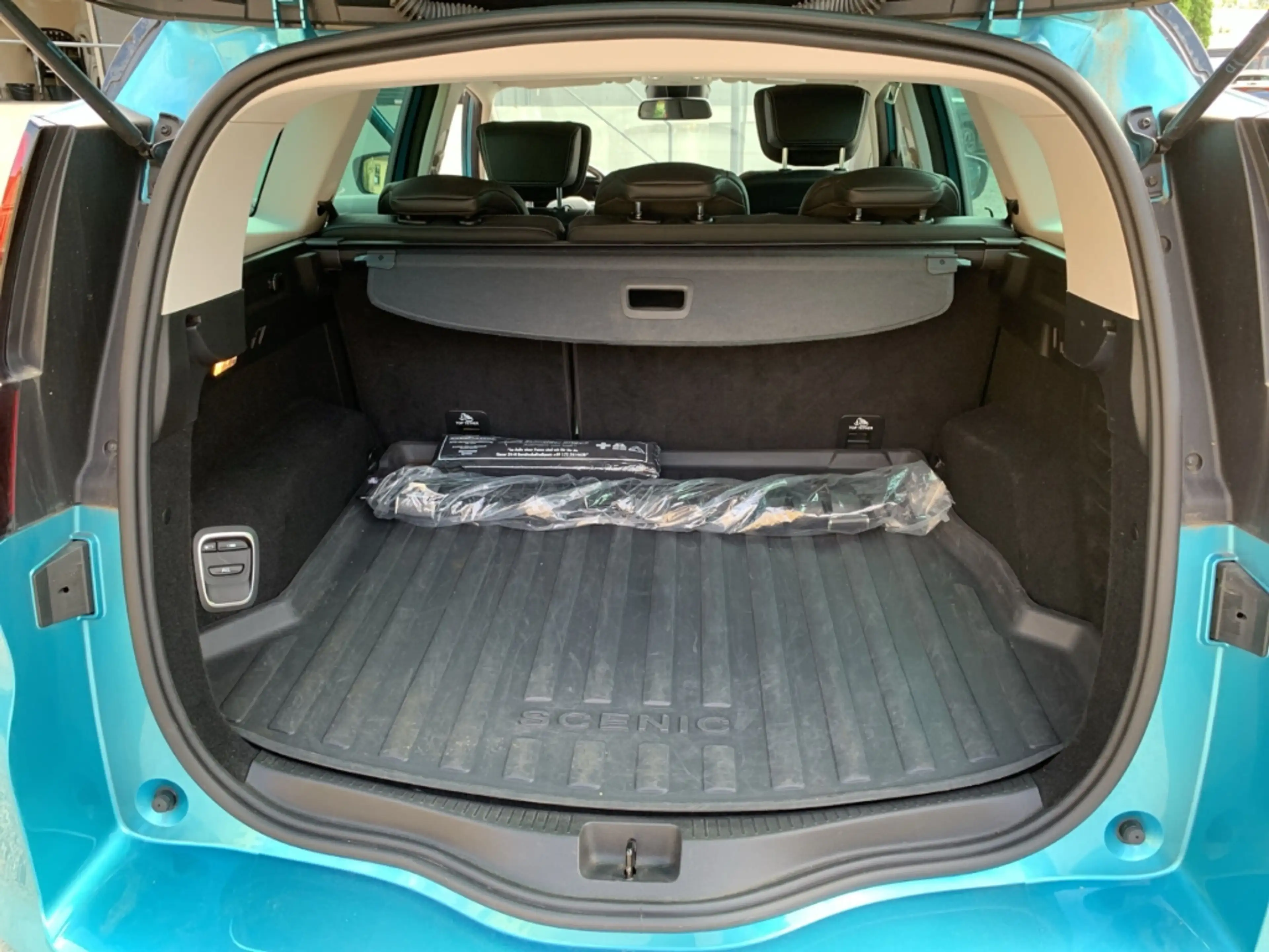 Renault Grand Scenic INTENS GPF Intens TCe 140 LED+SHZ+KLIMA — photo 12