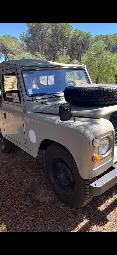 Land Rover Series III 88 - 2