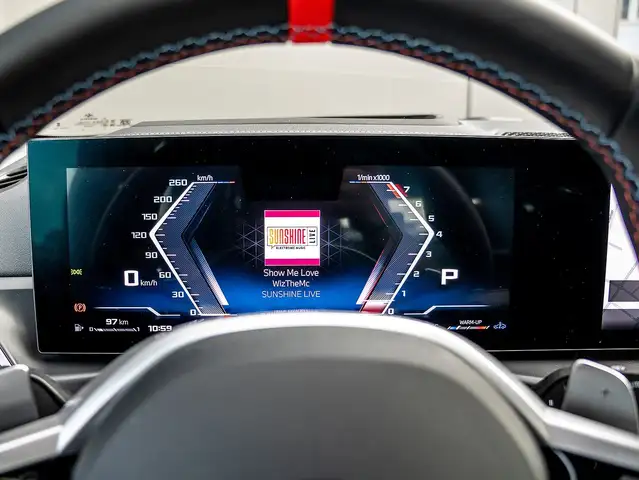 BMW 4 Series view 13