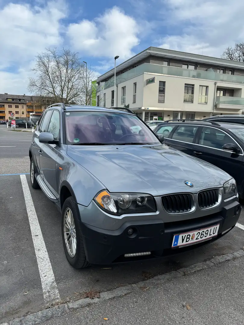 BMW X3 2.0d Silber - 2