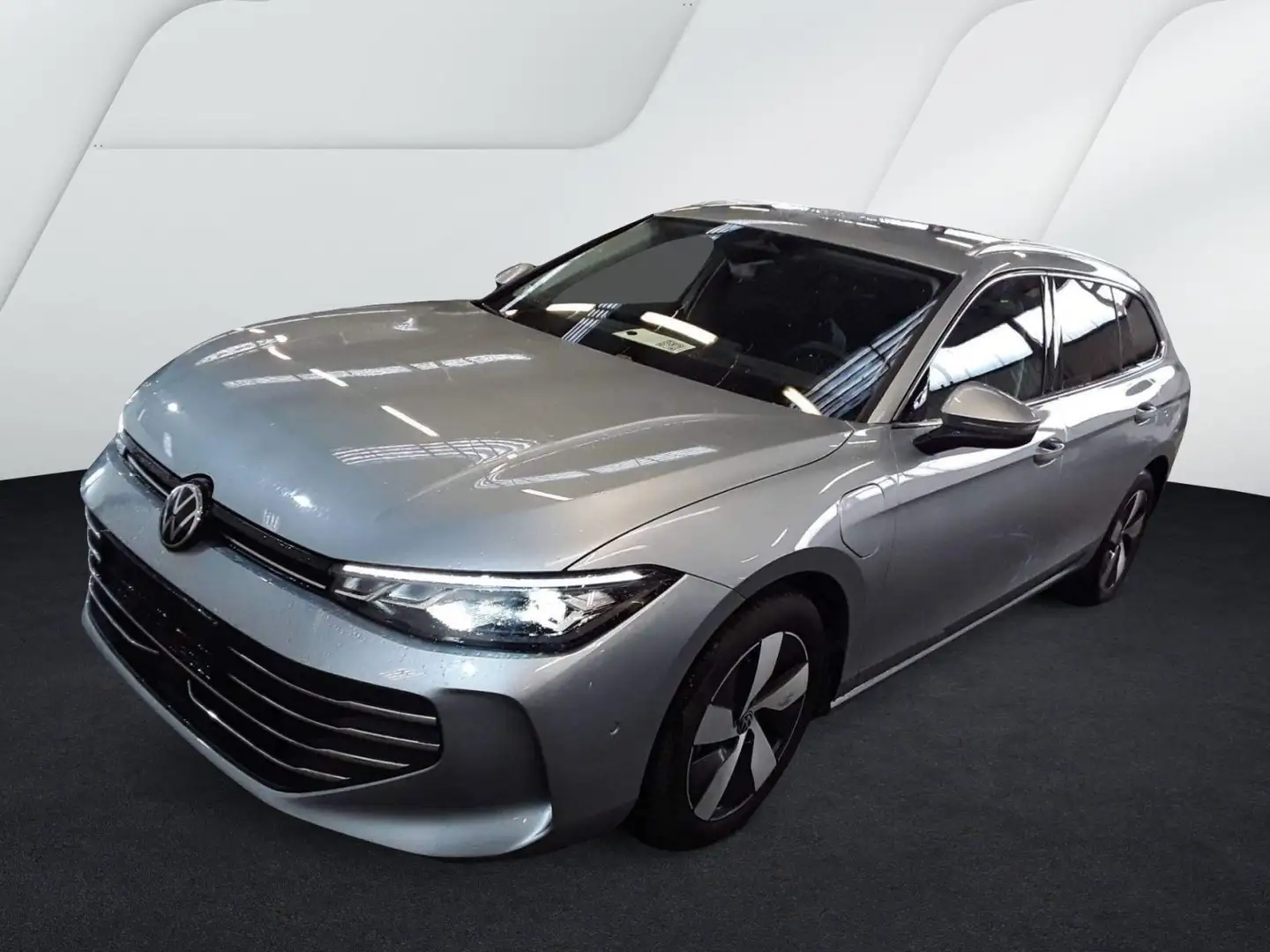 Volkswagen Passat Business 1.5 l eHybrid OPF Silber - 2