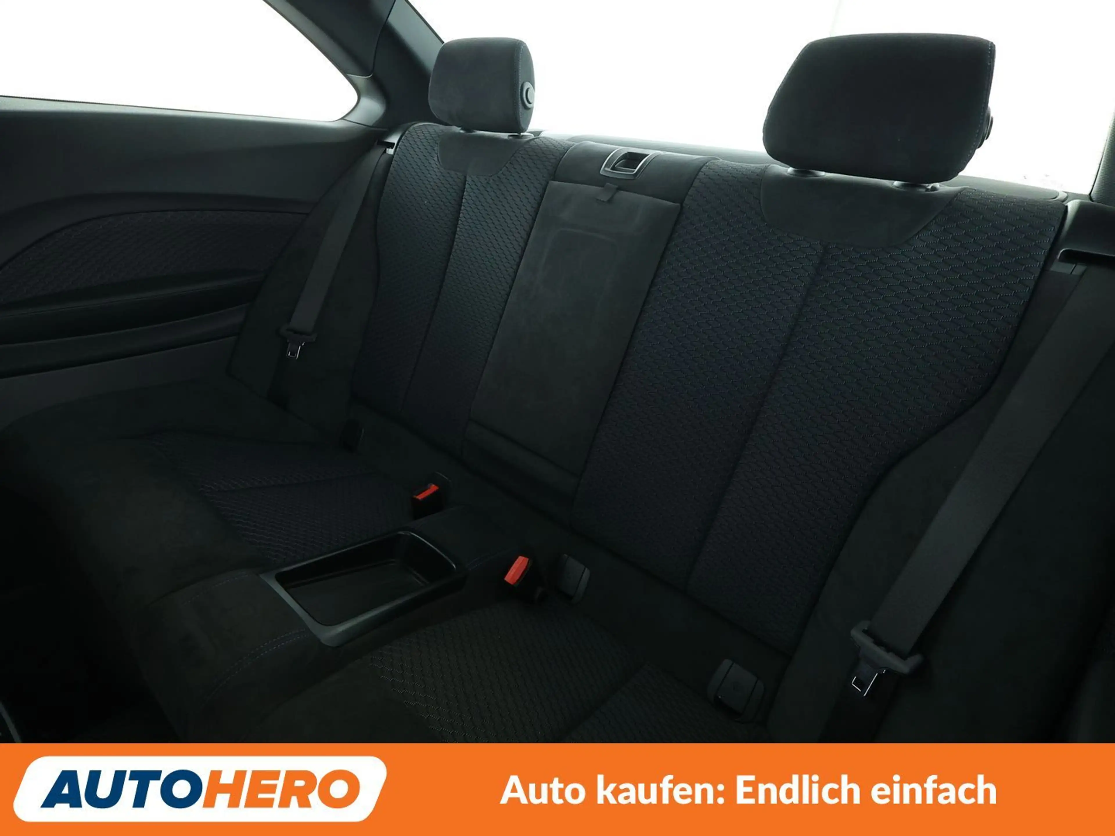 BMW 230 230i M Sport — photo 14
