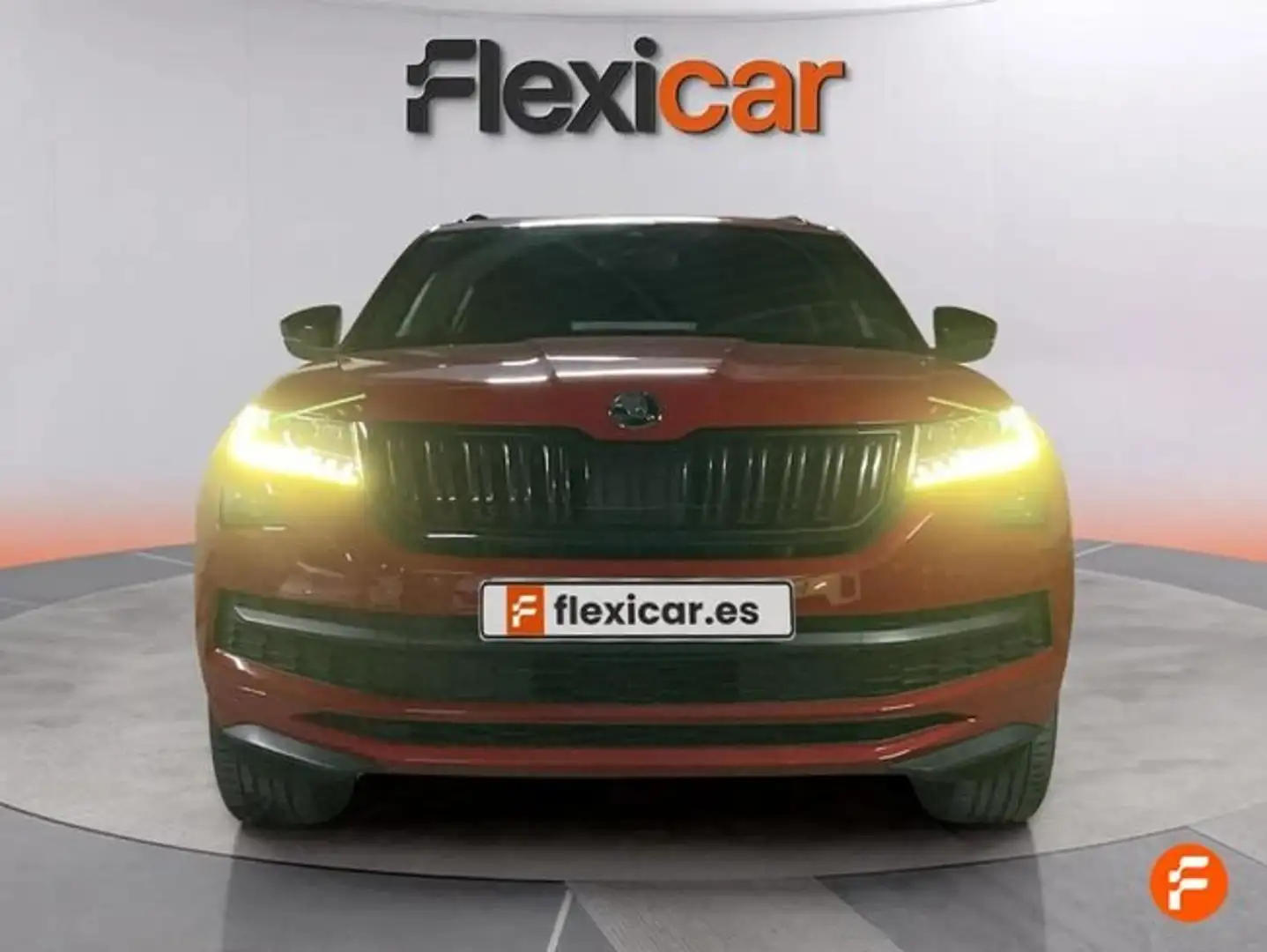 Skoda Kodiaq 2.0 TSI Sportline 4x4 DSG 140kW Rojo - 2