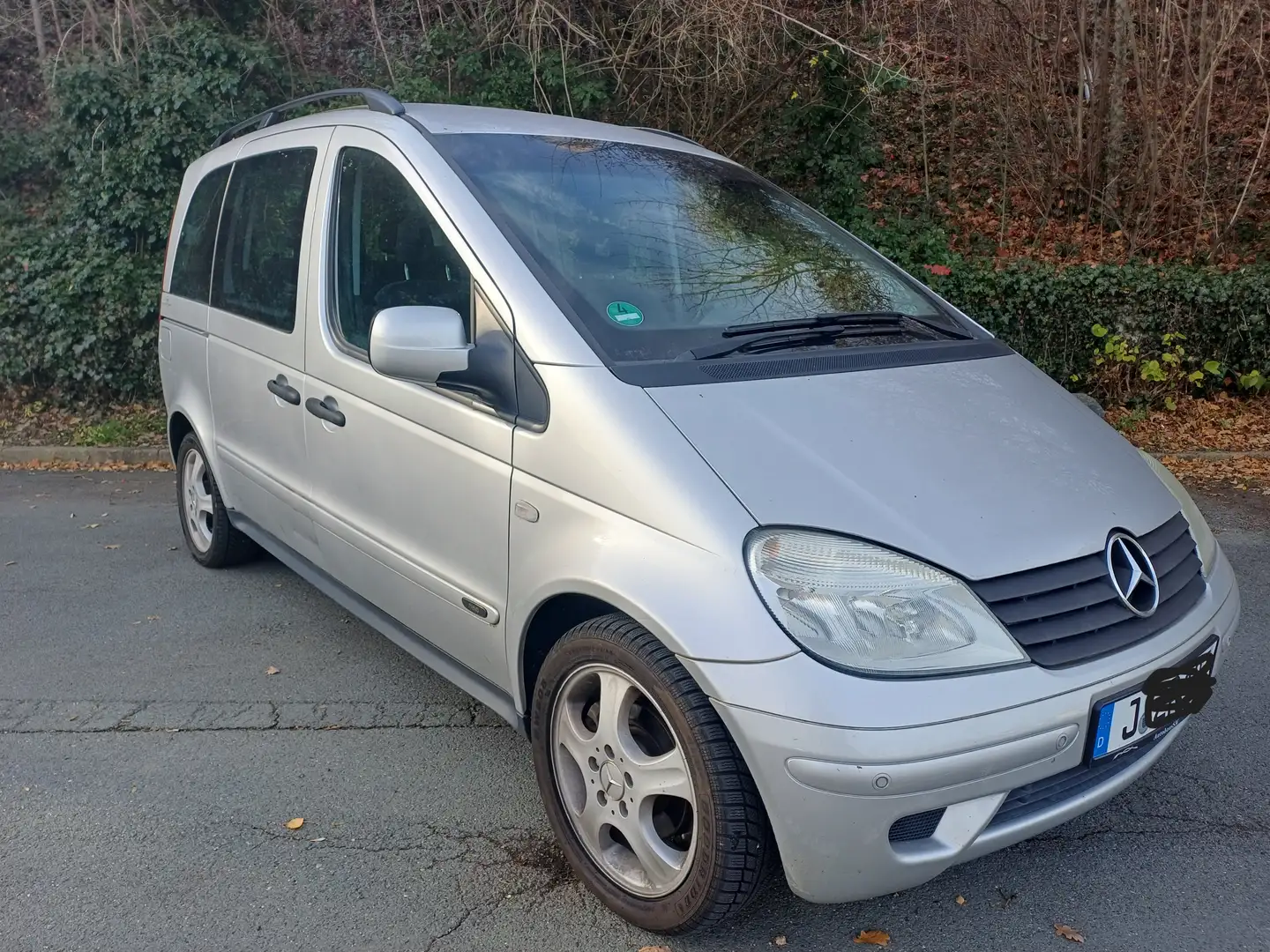 Mercedes-Benz Vaneo Vaneo 1.9*133.000*KM Automatik Klima TÜV02/2027 Silber - 2