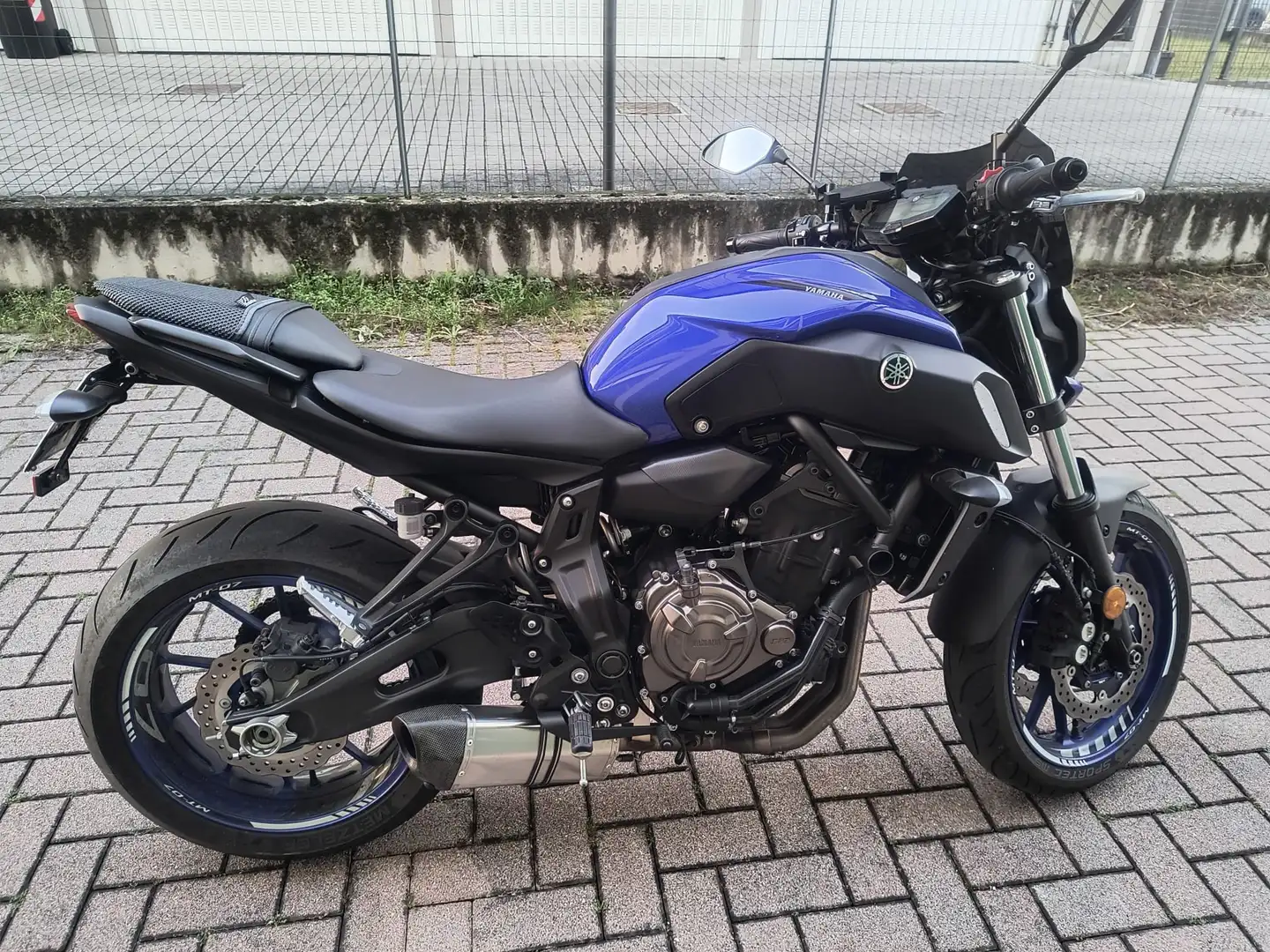 Yamaha MT-07 Blau - 2