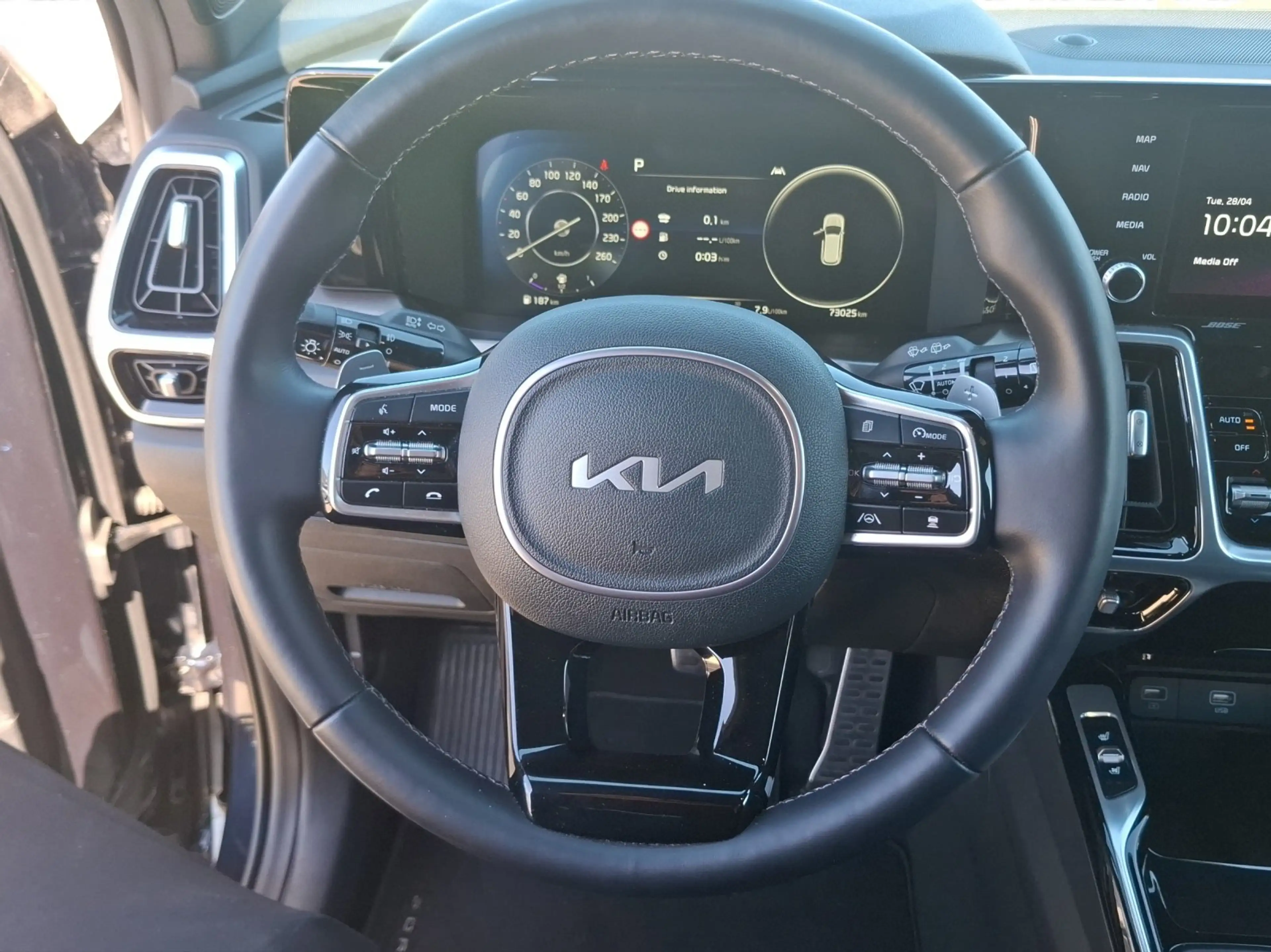 Kia Sorento Platinum 2.2 CRDi 360+HUD+Kam.+KeyLess — photo 11