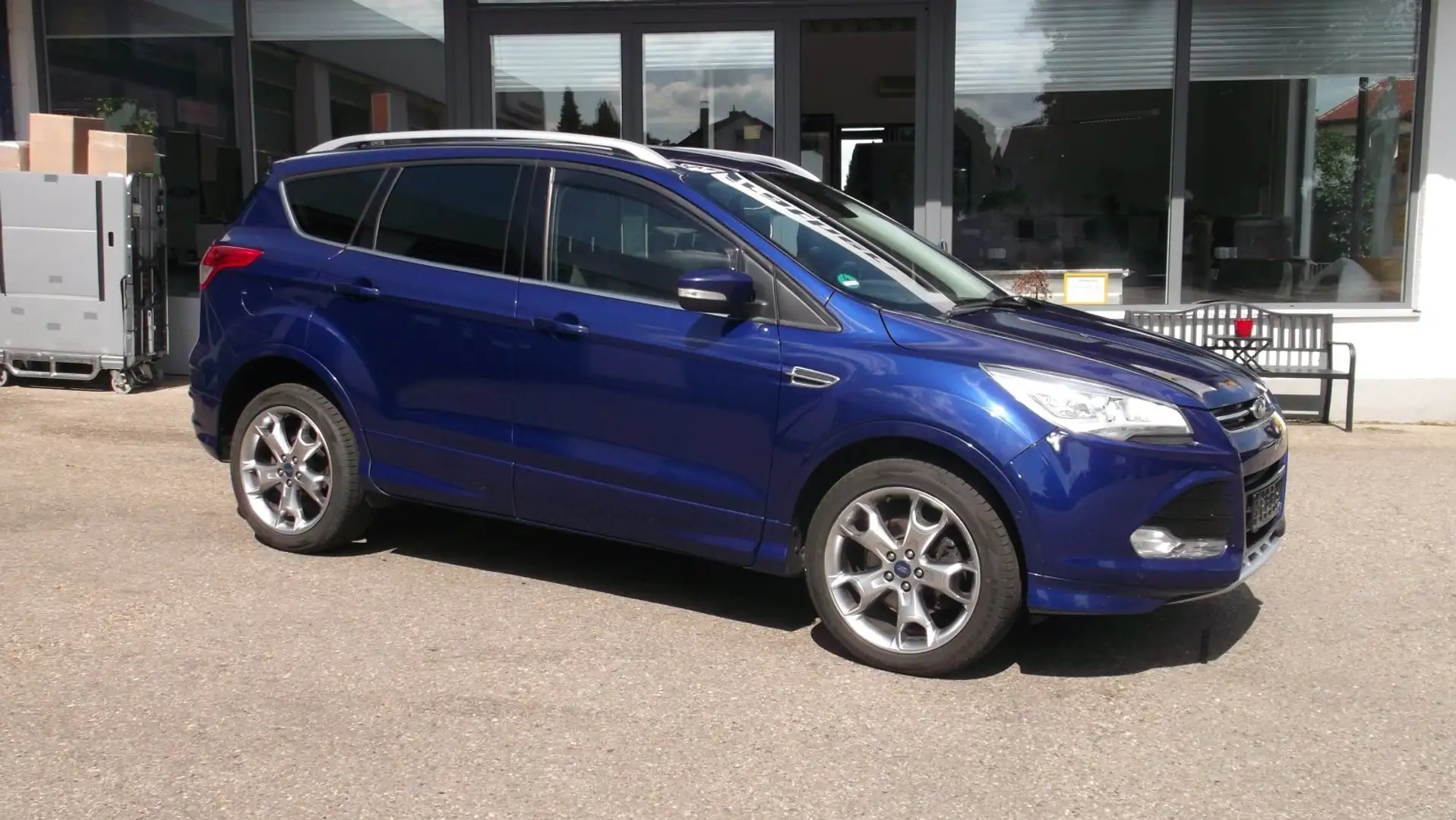 Ford Kuga 2.0 TDCi 4x4 Individual 2.0 TDCi EU6 Indiviudual 4 Blau - 2