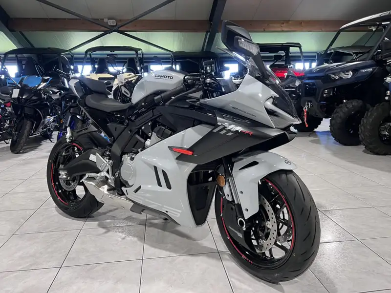 CFMOTO 675 SR-R - foto 7