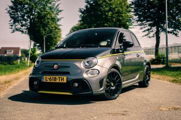 595 Pista, Bombadorne uitlaat, 171 PK, Carplay