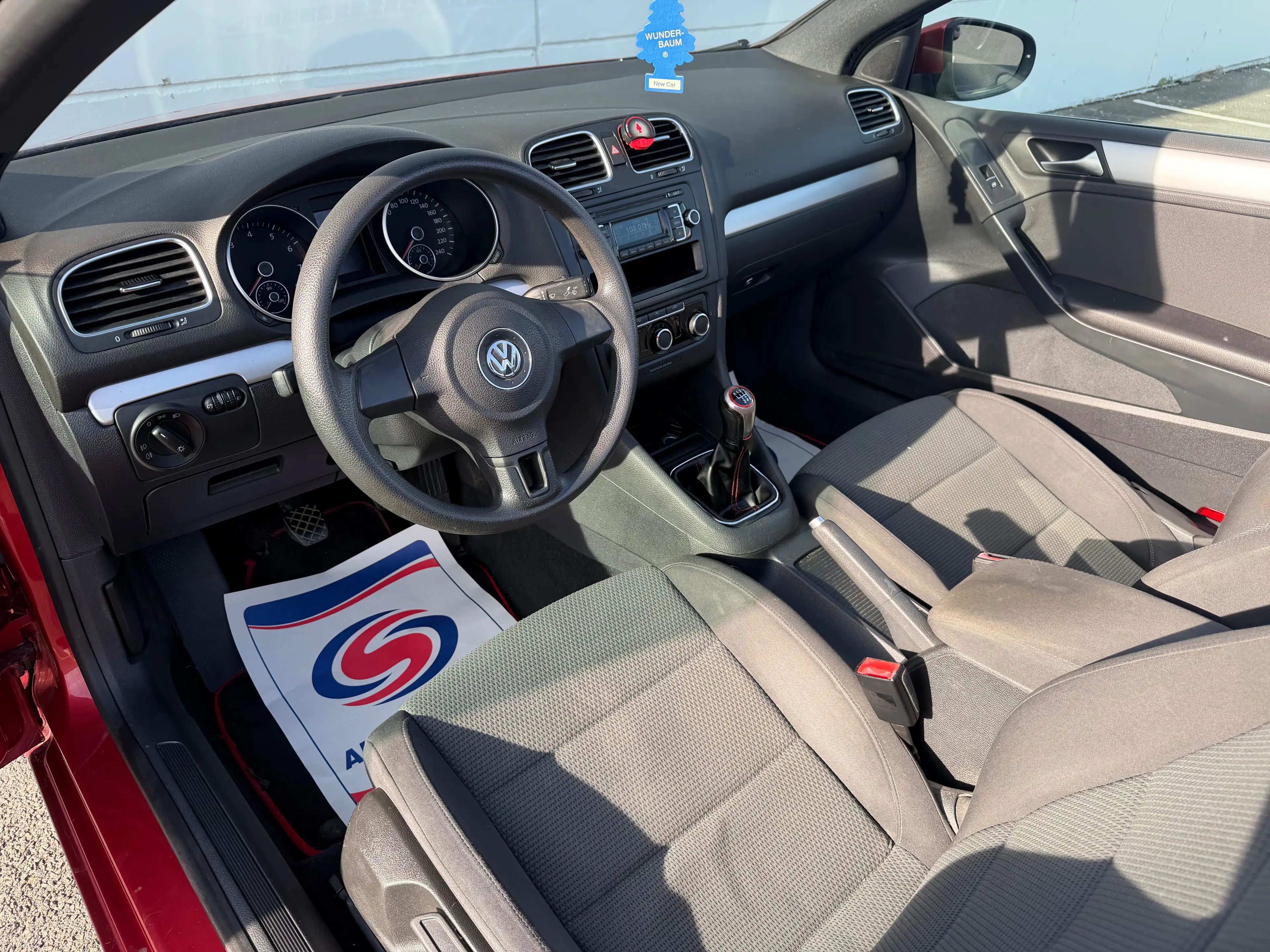 Volkswagen Golf Cabriolet 6 1.4 TSI CLIM DIGITAL / JANTES FEUX LED / GARANTIE 1 AN — photo 13