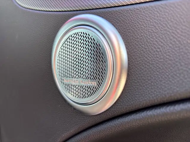 Alfa Romeo Stelvio view 14