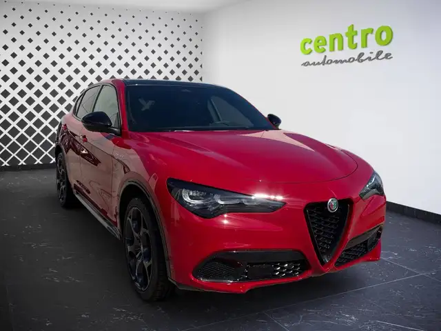Alfa Romeo Stelvio view 4