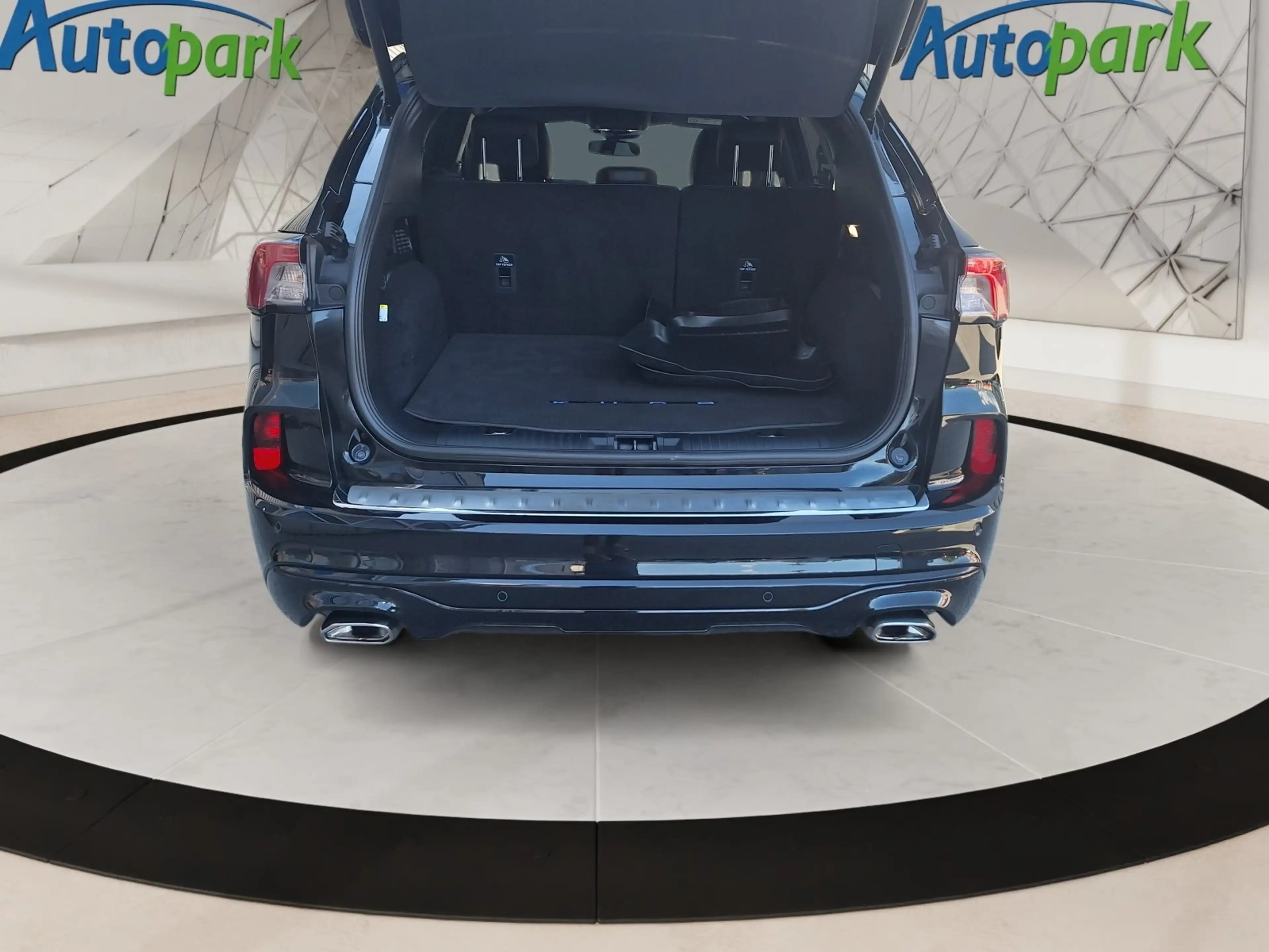 Ford Kuga ST-Line X Plug-In Hybrid — photo 10