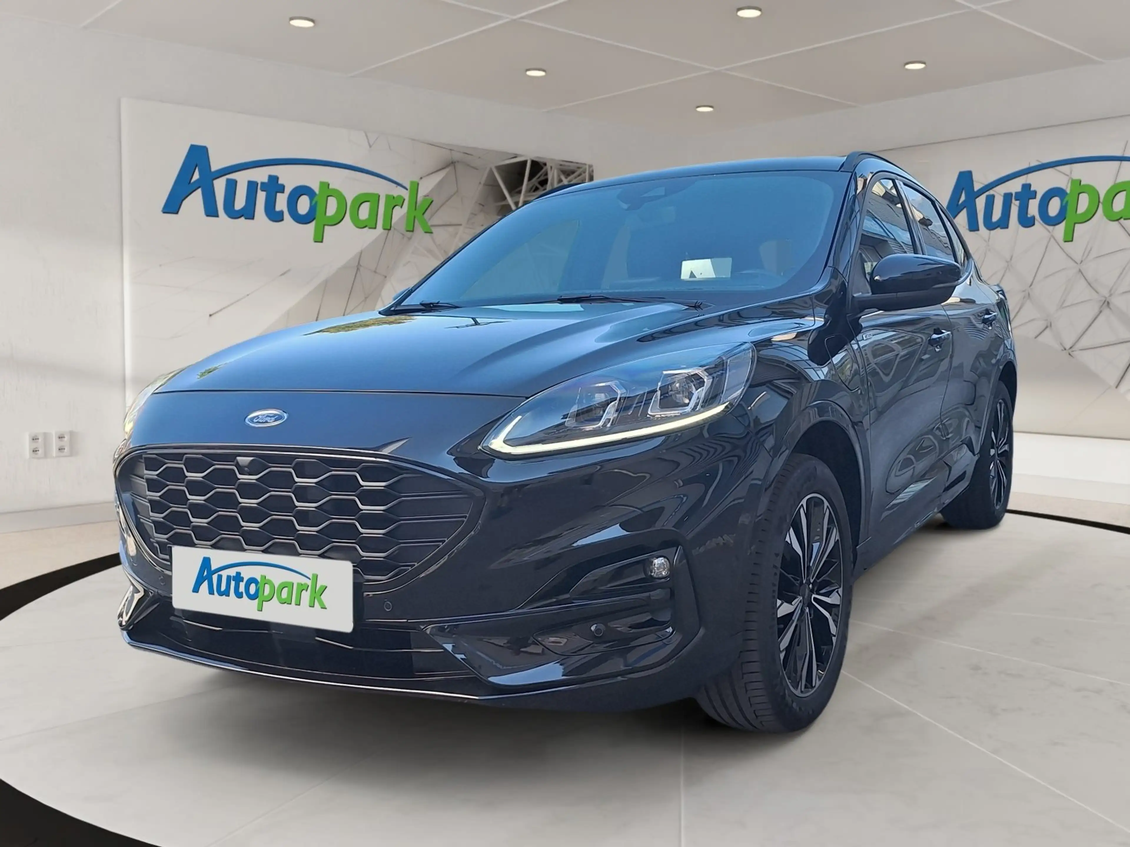 Ford Kuga ST-Line X Plug-In Hybrid