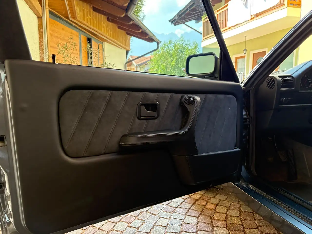 BMW 320i S c/abs 2p, foto 2