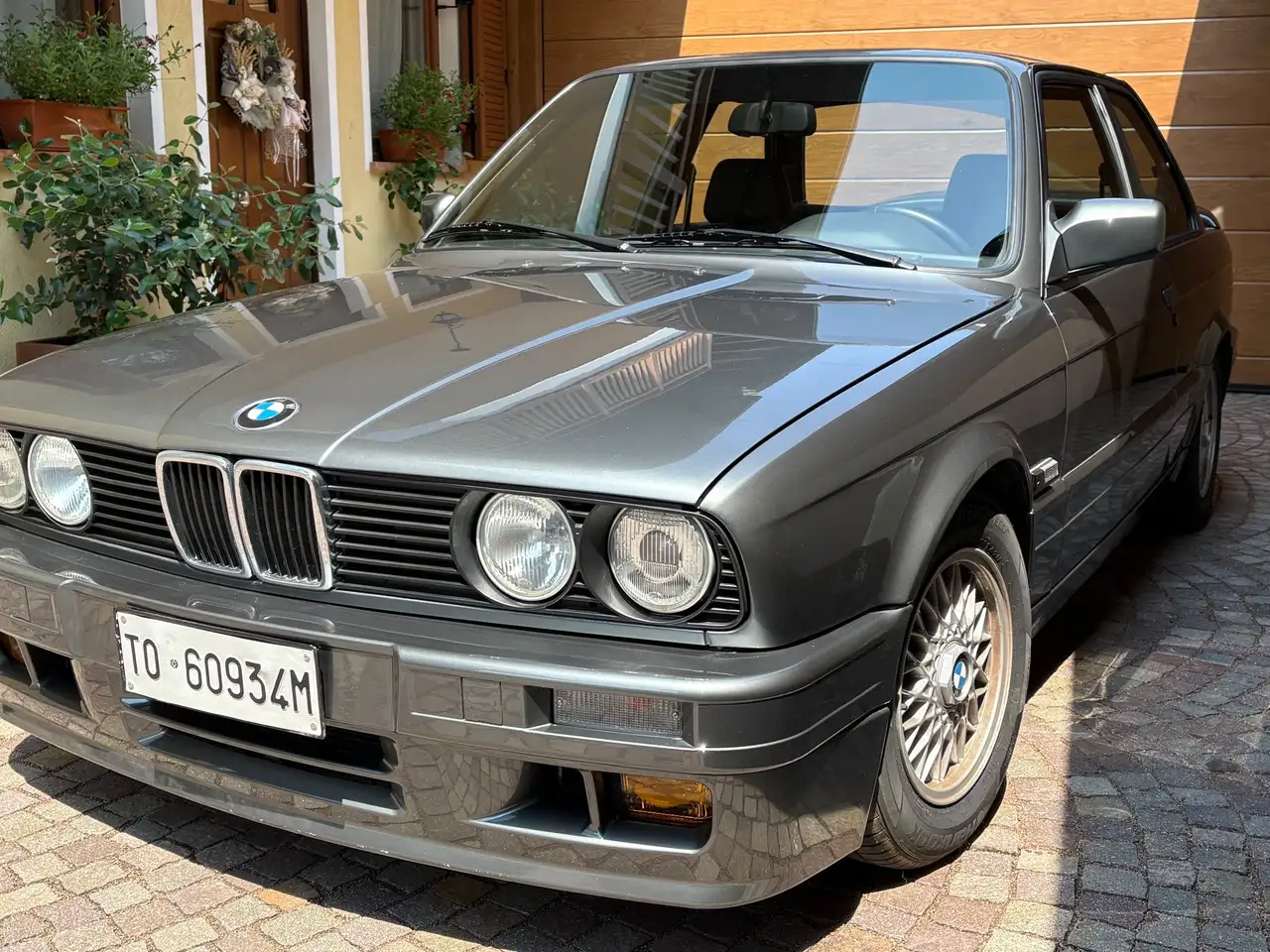 BMW 320i S c/abs 2p, foto 1