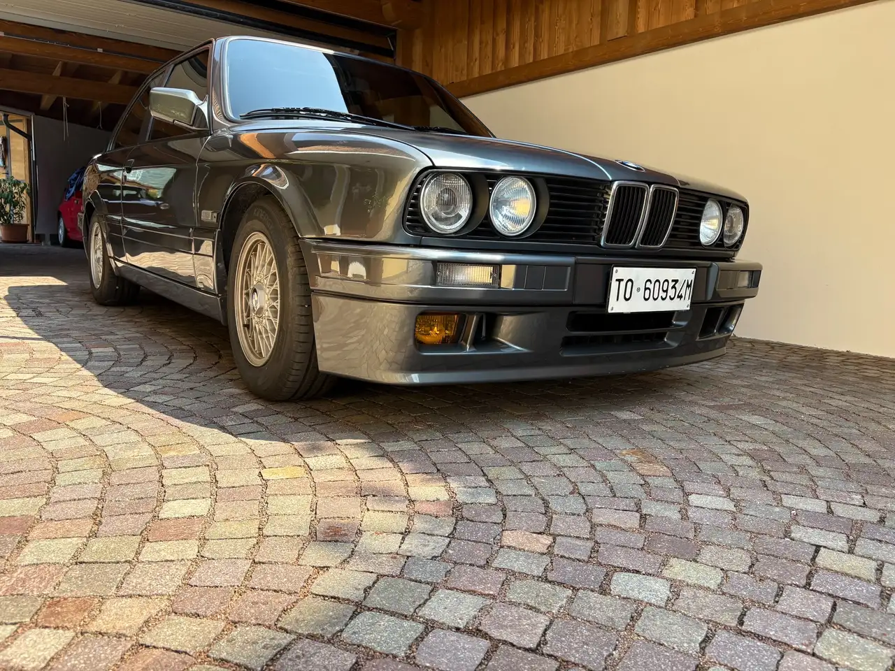 BMW 320i S c/abs 2p, foto 8