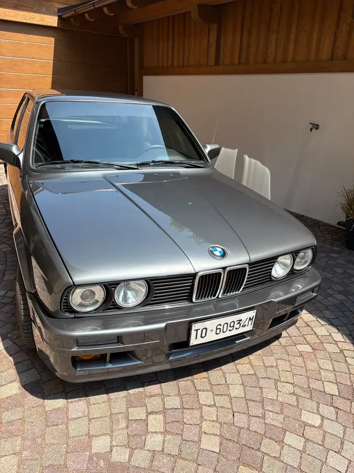 BMW 320i S c/abs 2p, foto 10