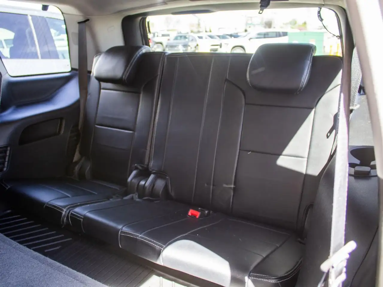 GMC Yukon снимка GMC Yukon