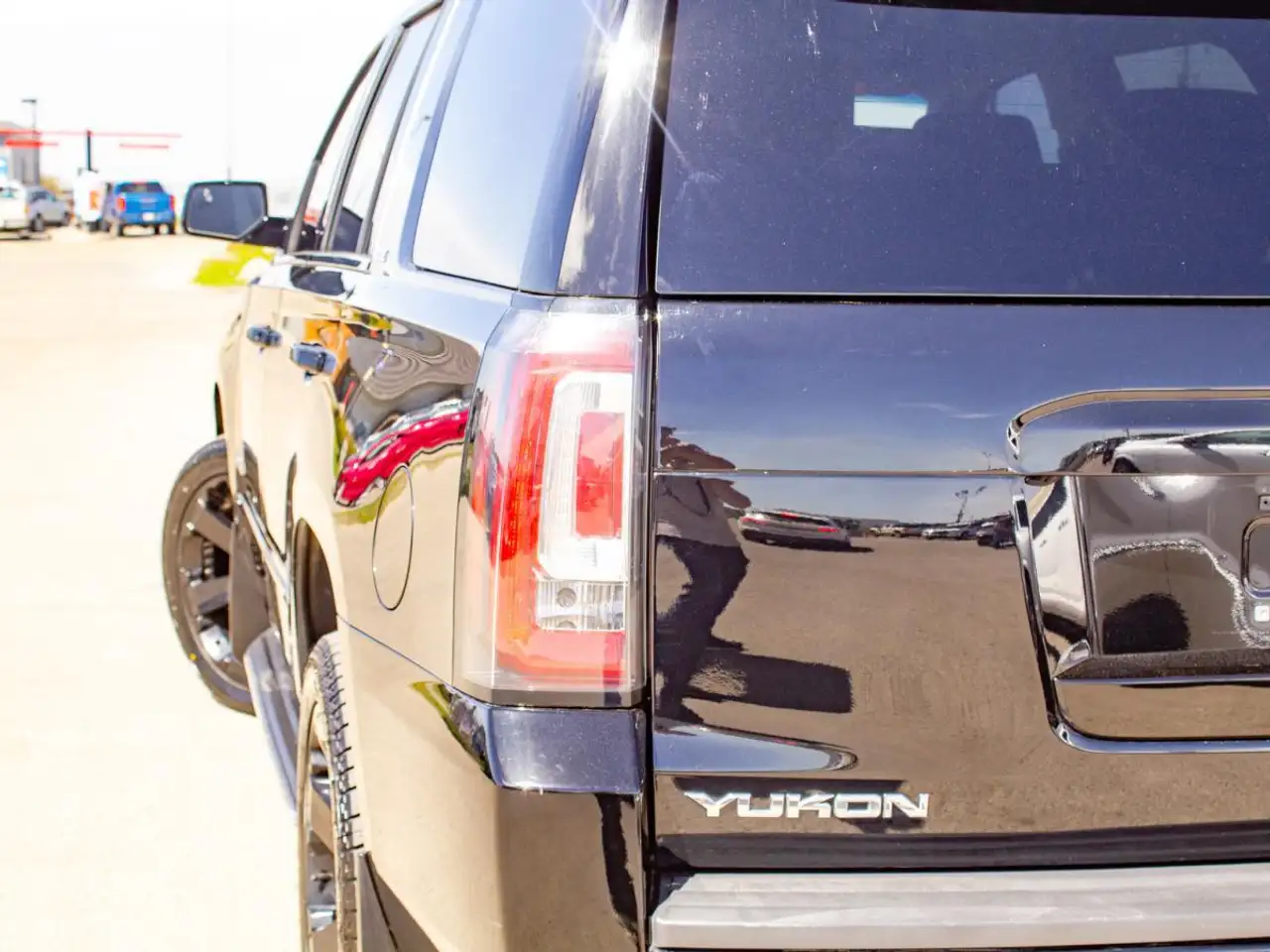 GMC Yukon снимка GMC Yukon