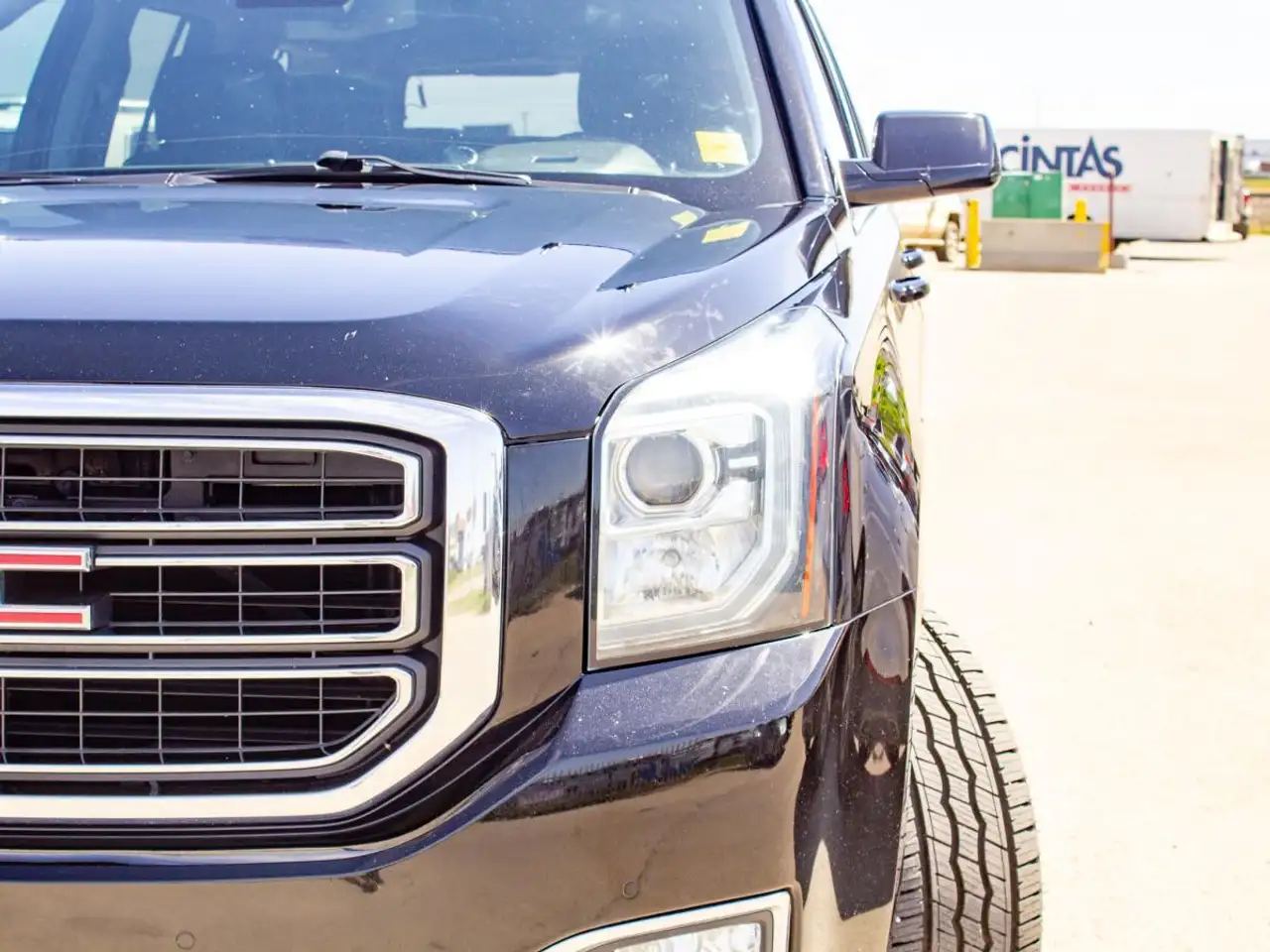 GMC Yukon снимка GMC Yukon