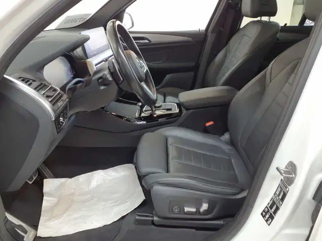 BMW X3 view 8