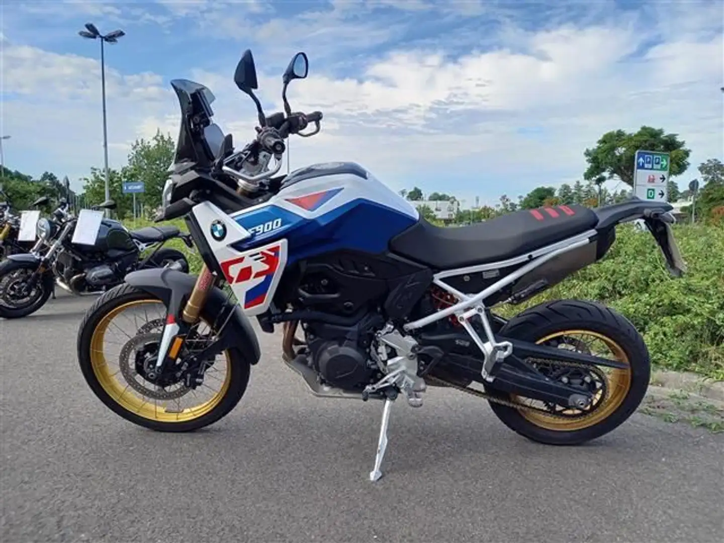 BMW F 900 GS Enduro Pro-Paket Weiß - 2