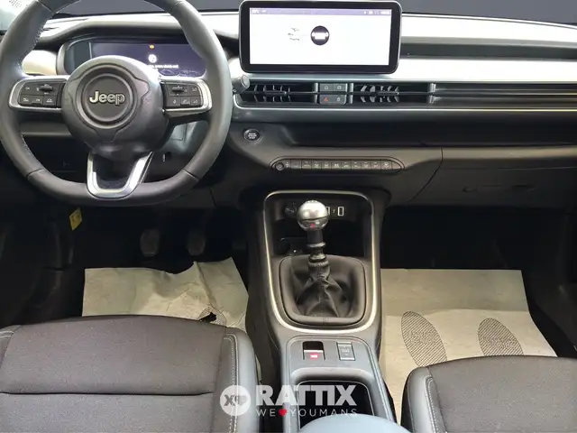 Jeep Avenger view 8