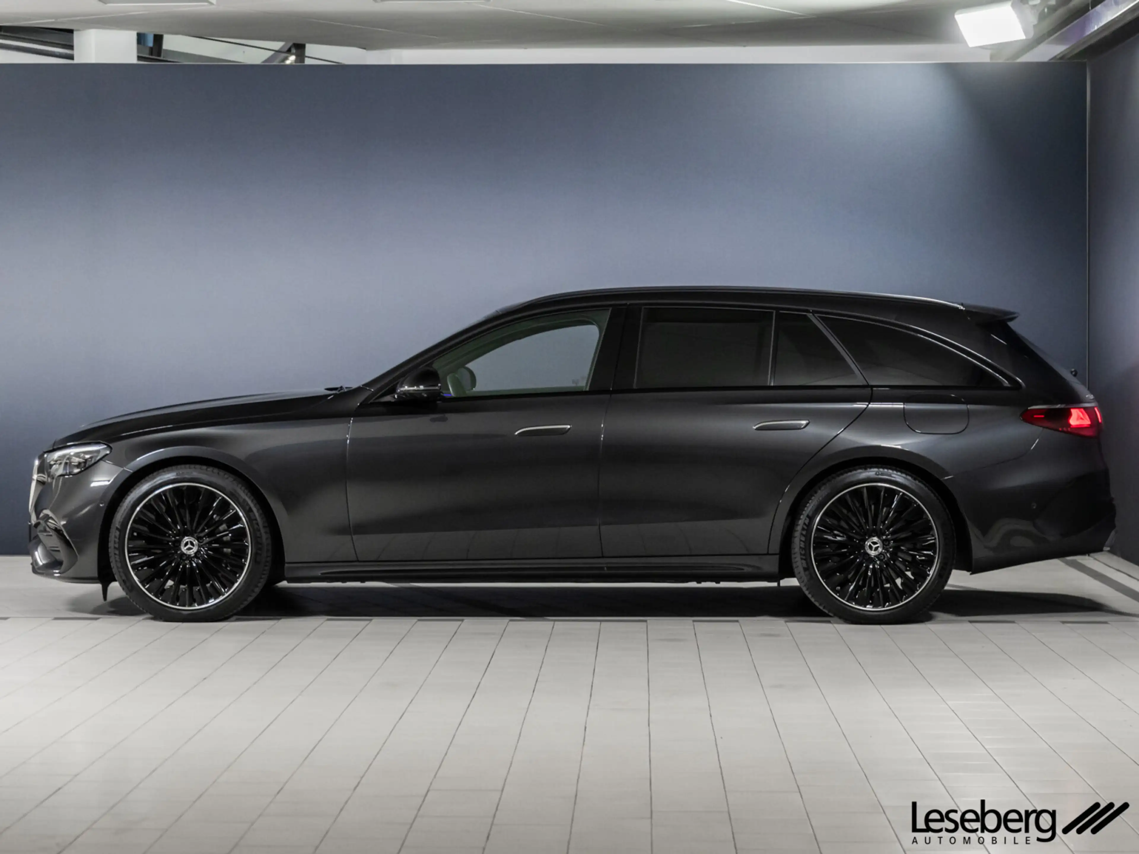 Mercedes-Benz E 300 E 300 de T AMG LED/AHK/Night/Distro/360° Kamera/ — photo 3