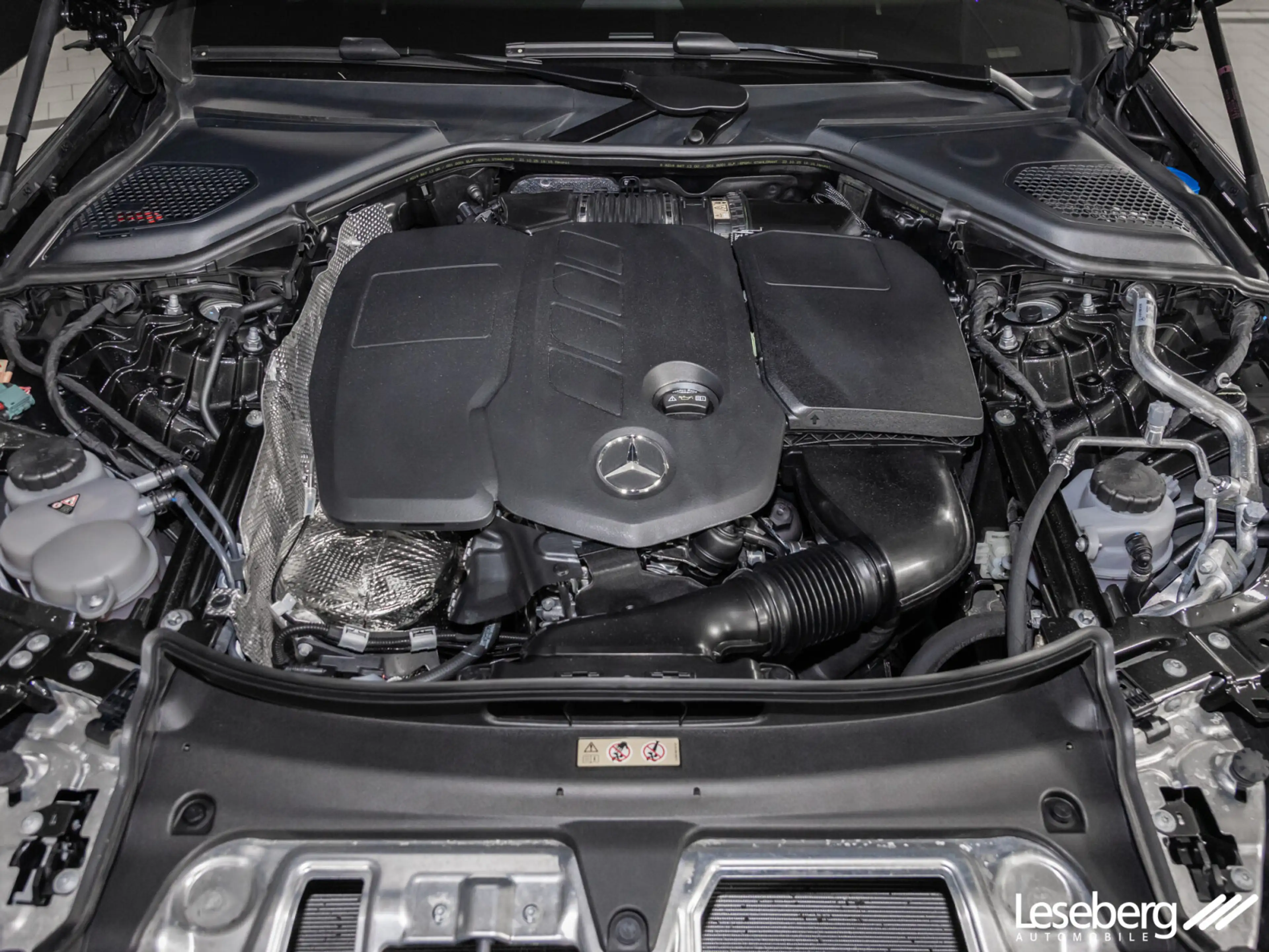 Mercedes-Benz E 300 E 300 de T AMG LED/AHK/Night/Distro/360° Kamera/ — photo 8