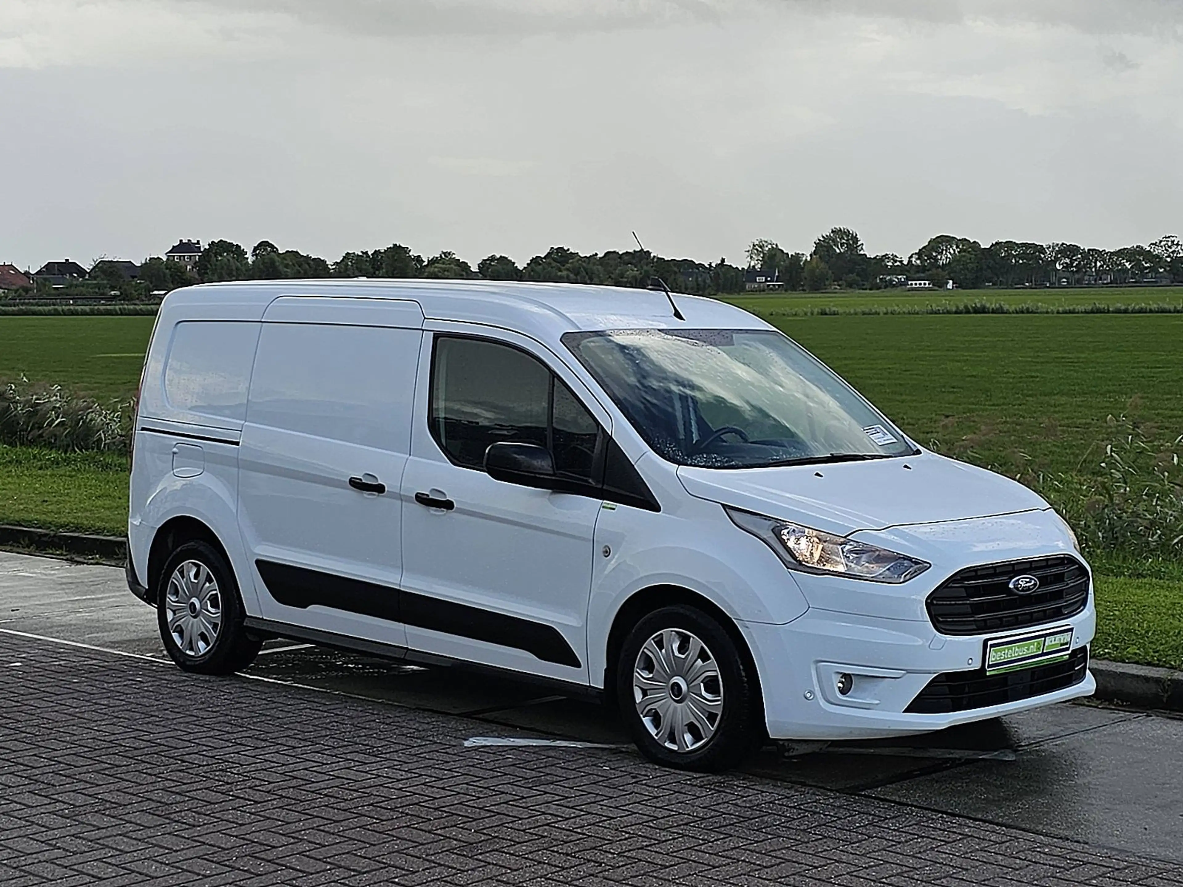 Ford Transit Connect 1.5 L2 ac EURO6 — photo 5