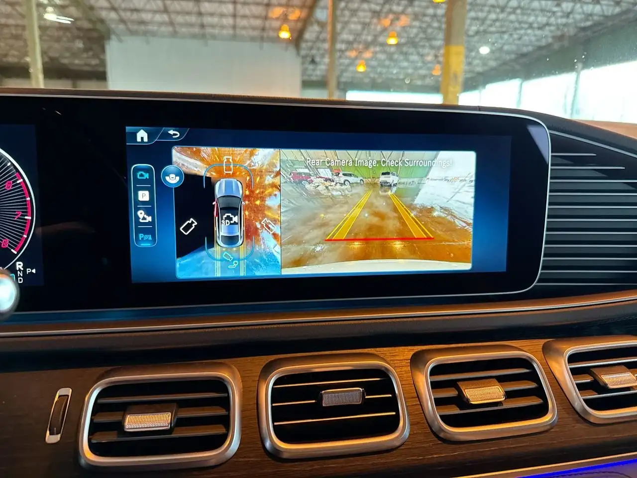 Mercedes-Benz GLE снимка Mercedes-Benz GLE